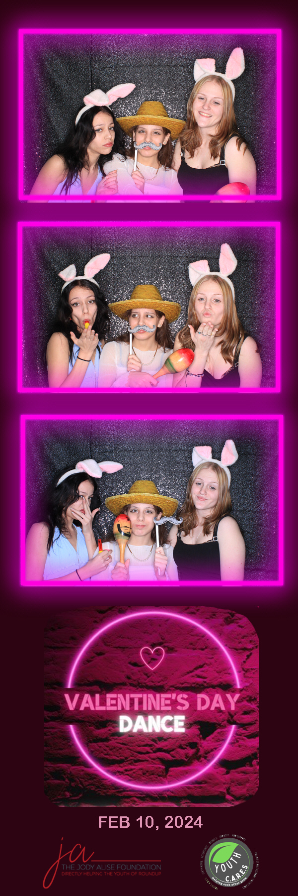 Valentine's Dance | View more photos from the event at gallery.photoboothbillings.com/u/PhotoBoothBillings/Valentines-Dance