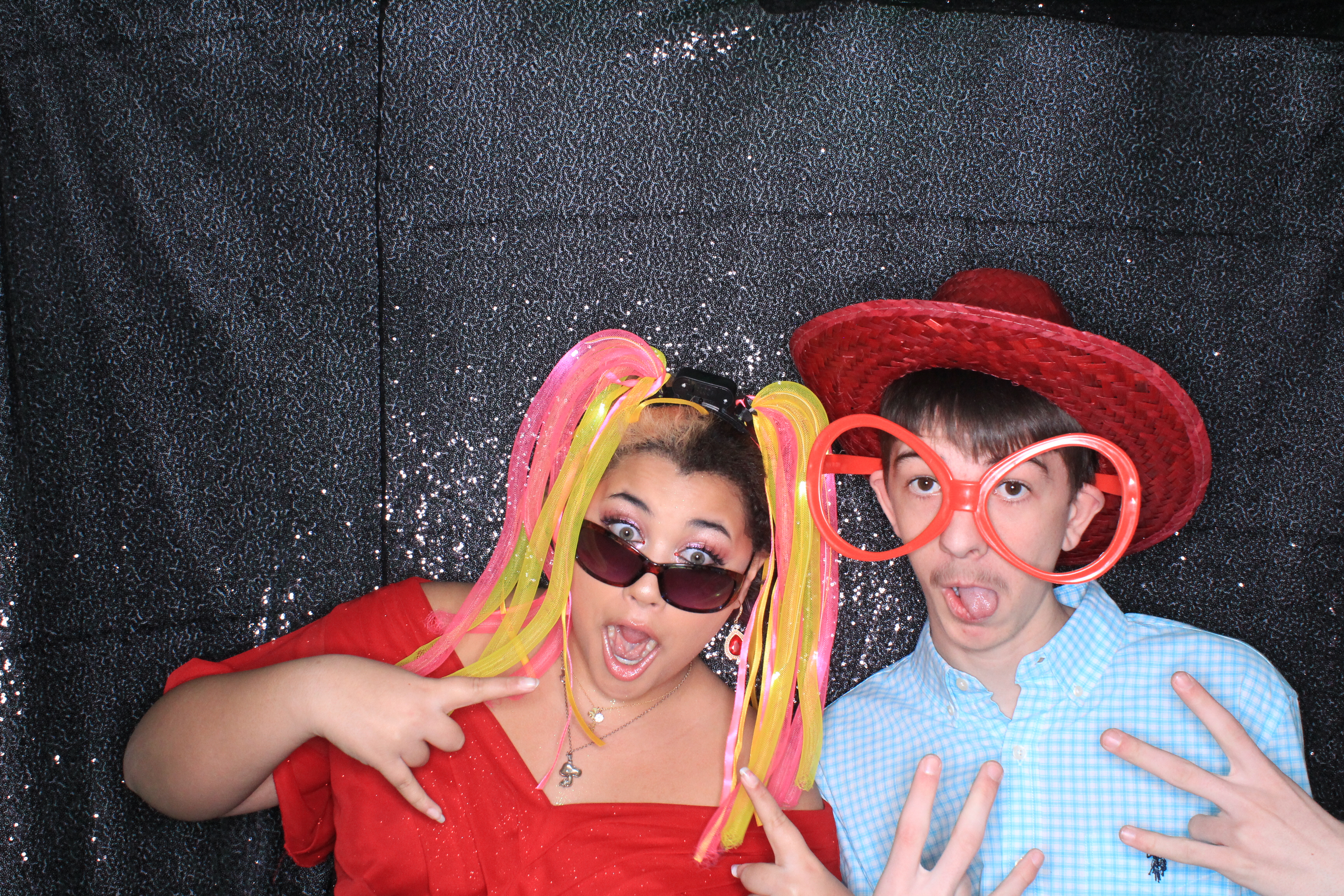 Valentine's Dance | View more photos from the event at gallery.photoboothbillings.com/u/PhotoBoothBillings/Valentines-Dance