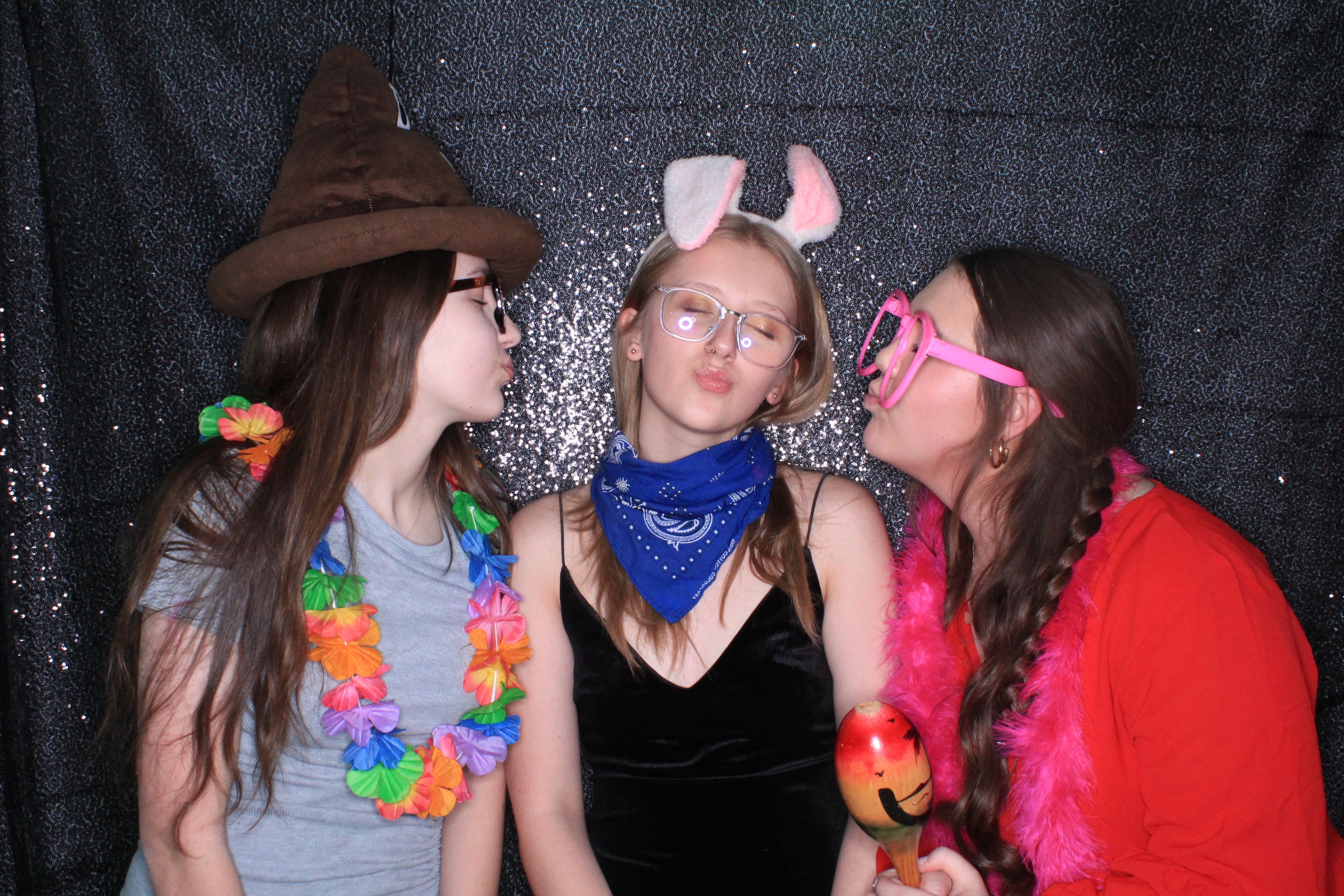 Valentine's Dance | View more photos from the event at gallery.photoboothbillings.com/u/PhotoBoothBillings/Valentines-Dance