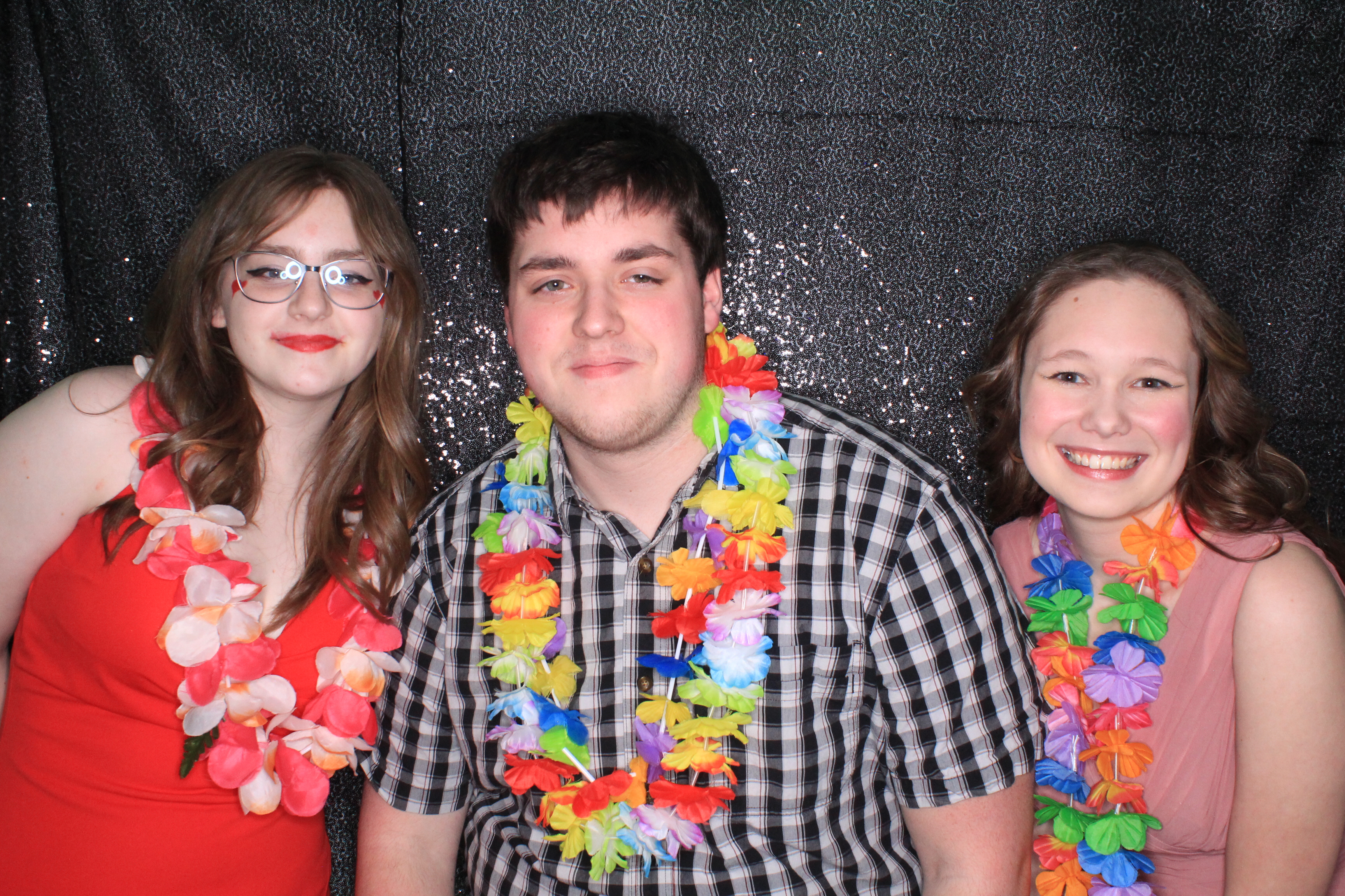Valentine's Dance | View more photos from the event at gallery.photoboothbillings.com/u/PhotoBoothBillings/Valentines-Dance