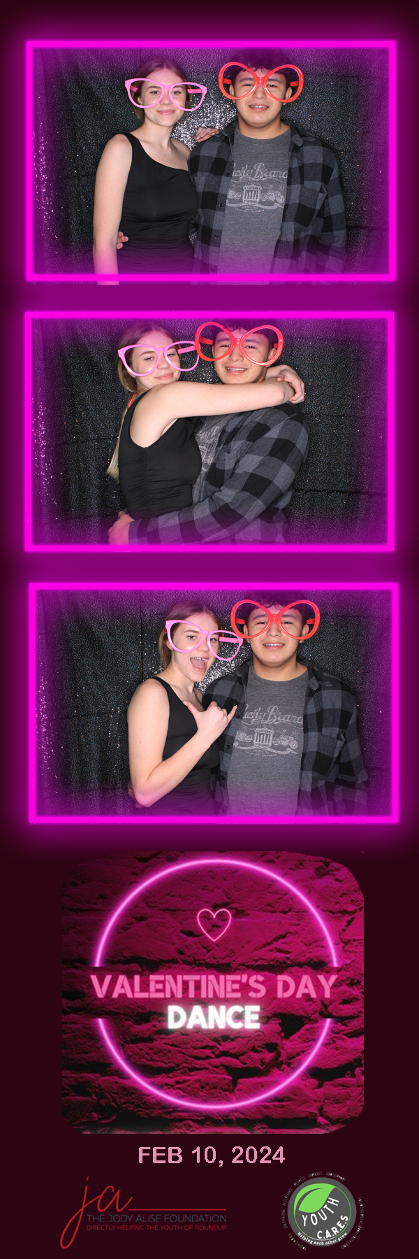 Valentine's Dance | View more photos from the event at gallery.photoboothbillings.com/u/PhotoBoothBillings/Valentines-Dance