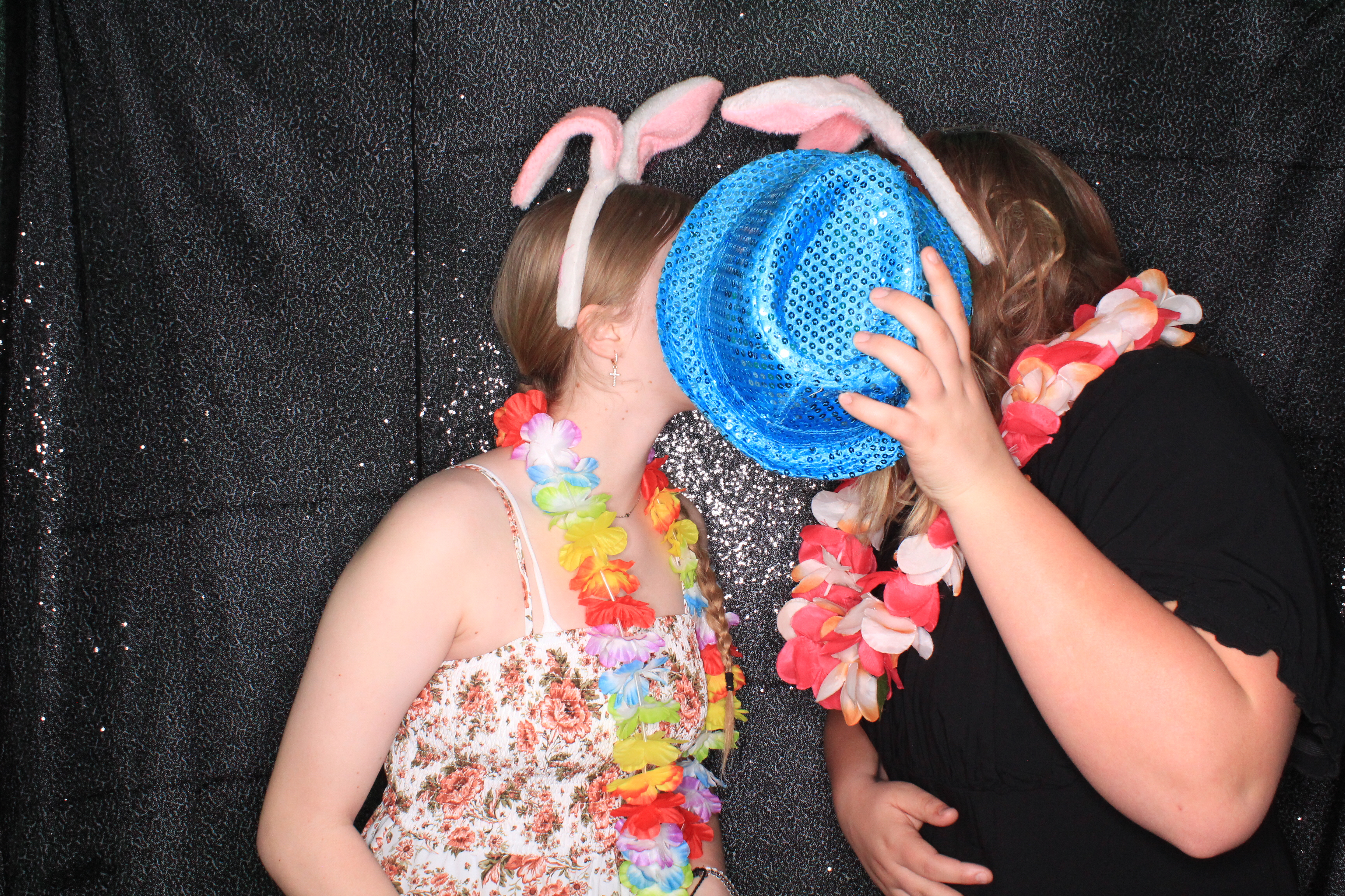 Valentine's Dance | View more photos from the event at gallery.photoboothbillings.com/u/PhotoBoothBillings/Valentines-Dance