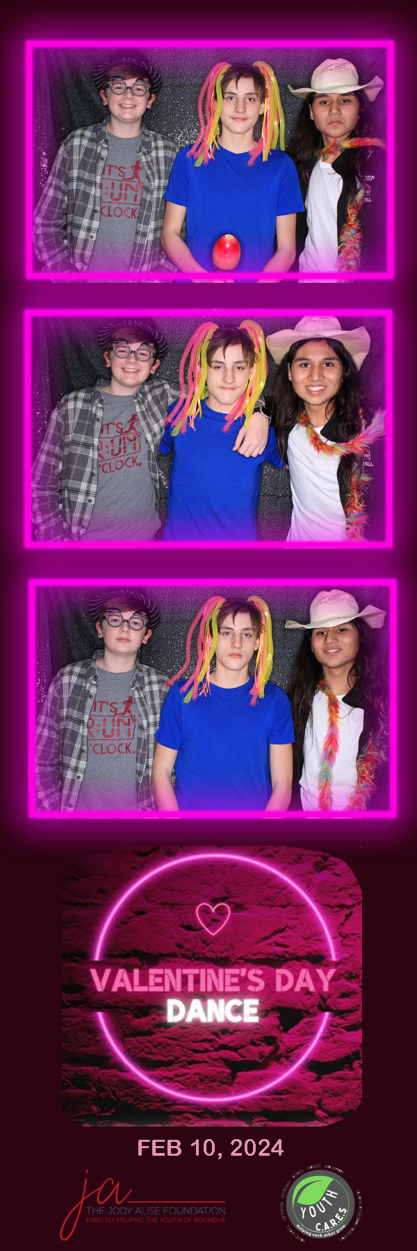 Valentine's Dance | View more photos from the event at gallery.photoboothbillings.com/u/PhotoBoothBillings/Valentines-Dance