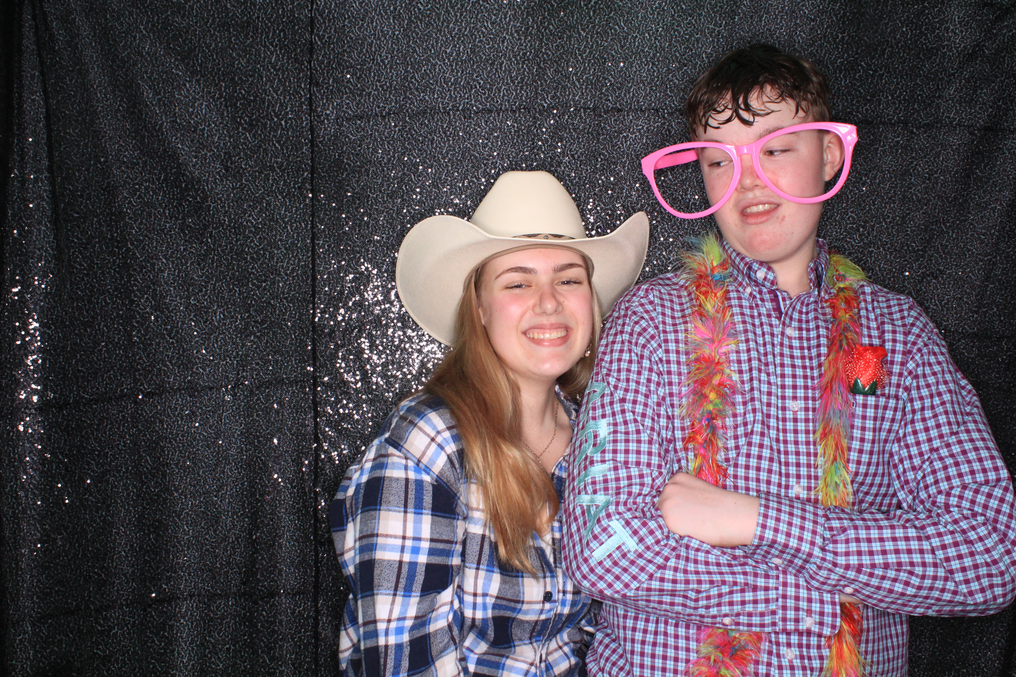 Valentine's Dance | View more photos from the event at gallery.photoboothbillings.com/u/PhotoBoothBillings/Valentines-Dance