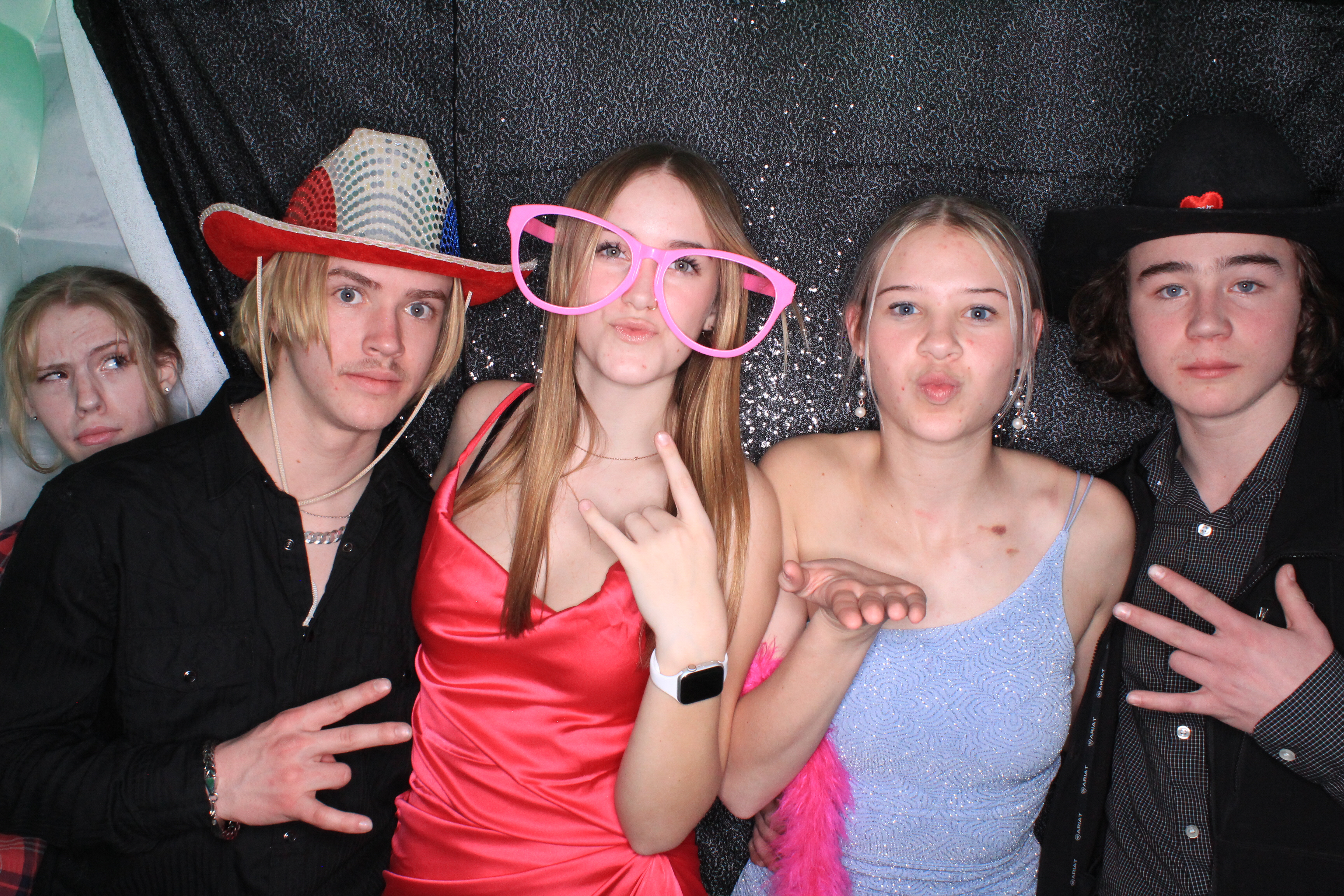 Valentine's Dance | View more photos from the event at gallery.photoboothbillings.com/u/PhotoBoothBillings/Valentines-Dance