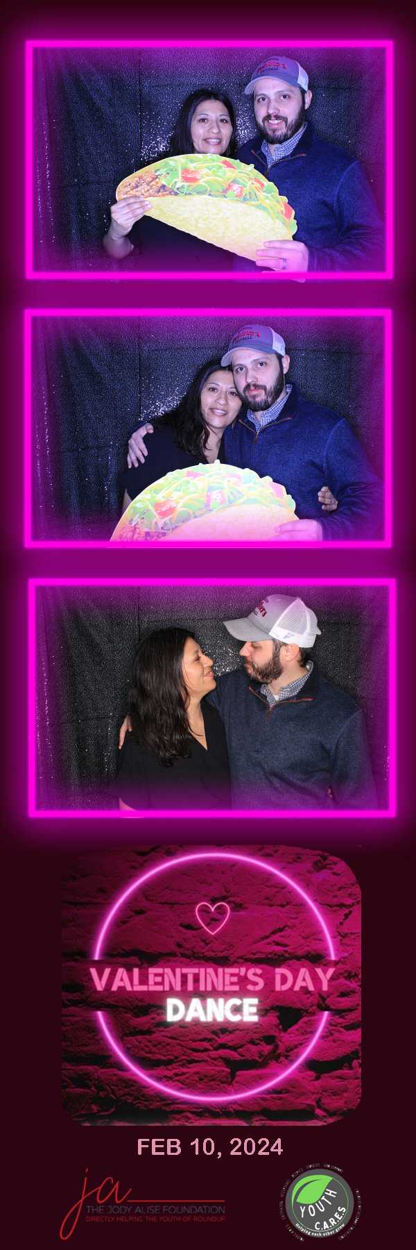 Valentine's Dance | View more photos from the event at gallery.photoboothbillings.com/u/PhotoBoothBillings/Valentines-Dance