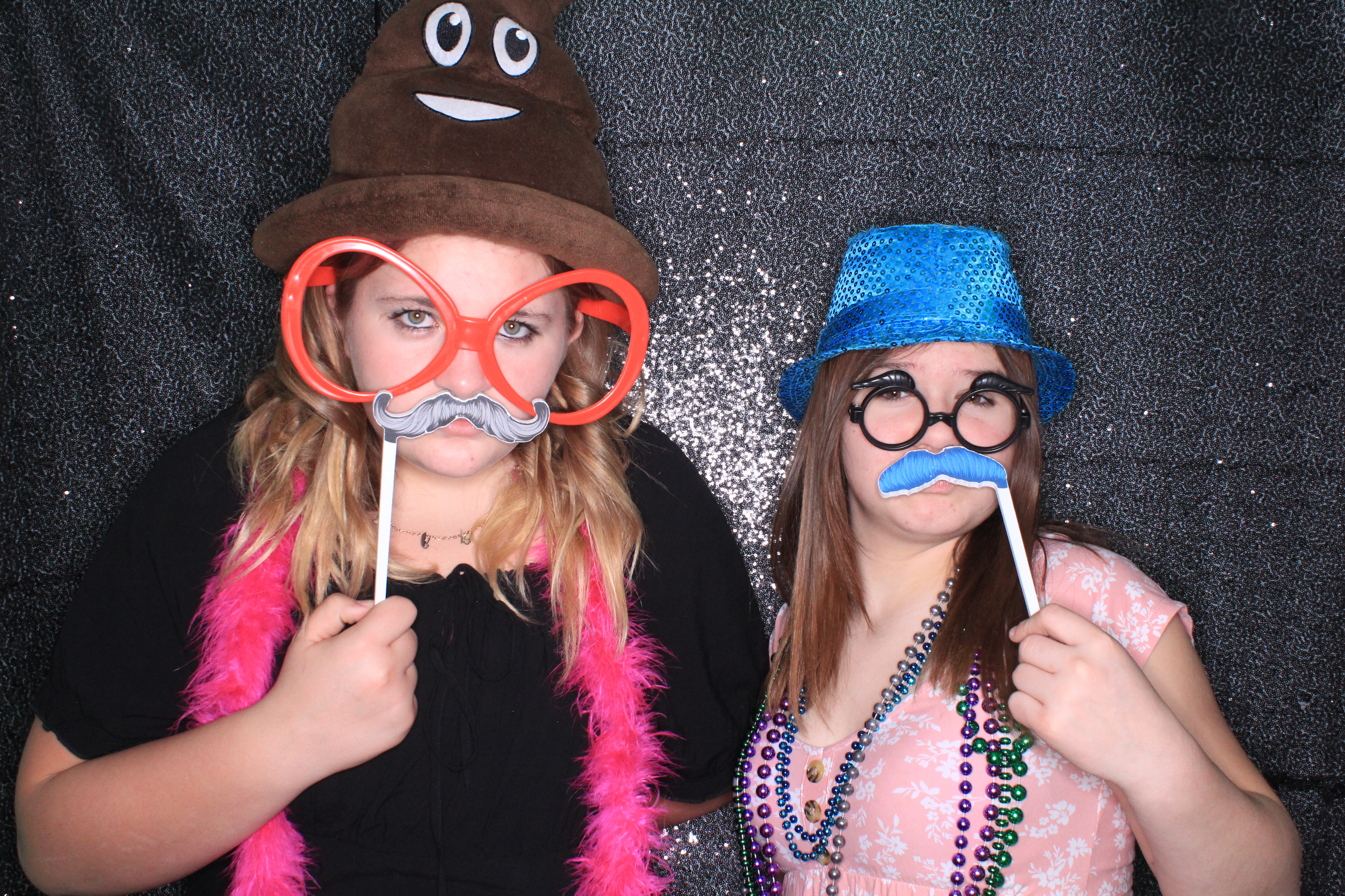 Valentine's Dance | View more photos from the event at gallery.photoboothbillings.com/u/PhotoBoothBillings/Valentines-Dance