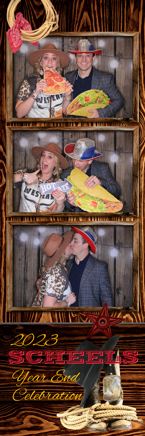 Year End Party | View more photos from the event at gallery.photoboothbillings.com/u/PhotoBoothBillings/Year-End-Party-0