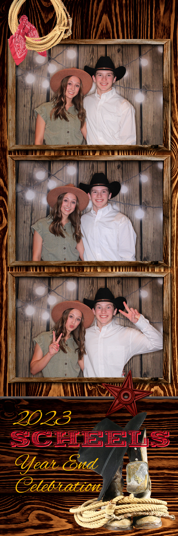 Year End Party | View more photos from the event at gallery.photoboothbillings.com/u/PhotoBoothBillings/Year-End-Party-0