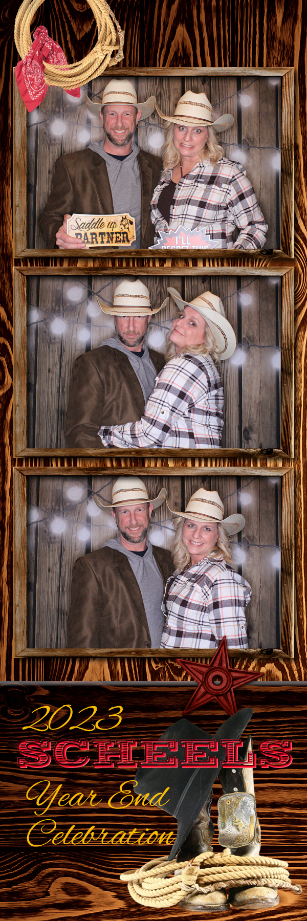 Year End Party | View more photos from the event at gallery.photoboothbillings.com/u/PhotoBoothBillings/Year-End-Party-0