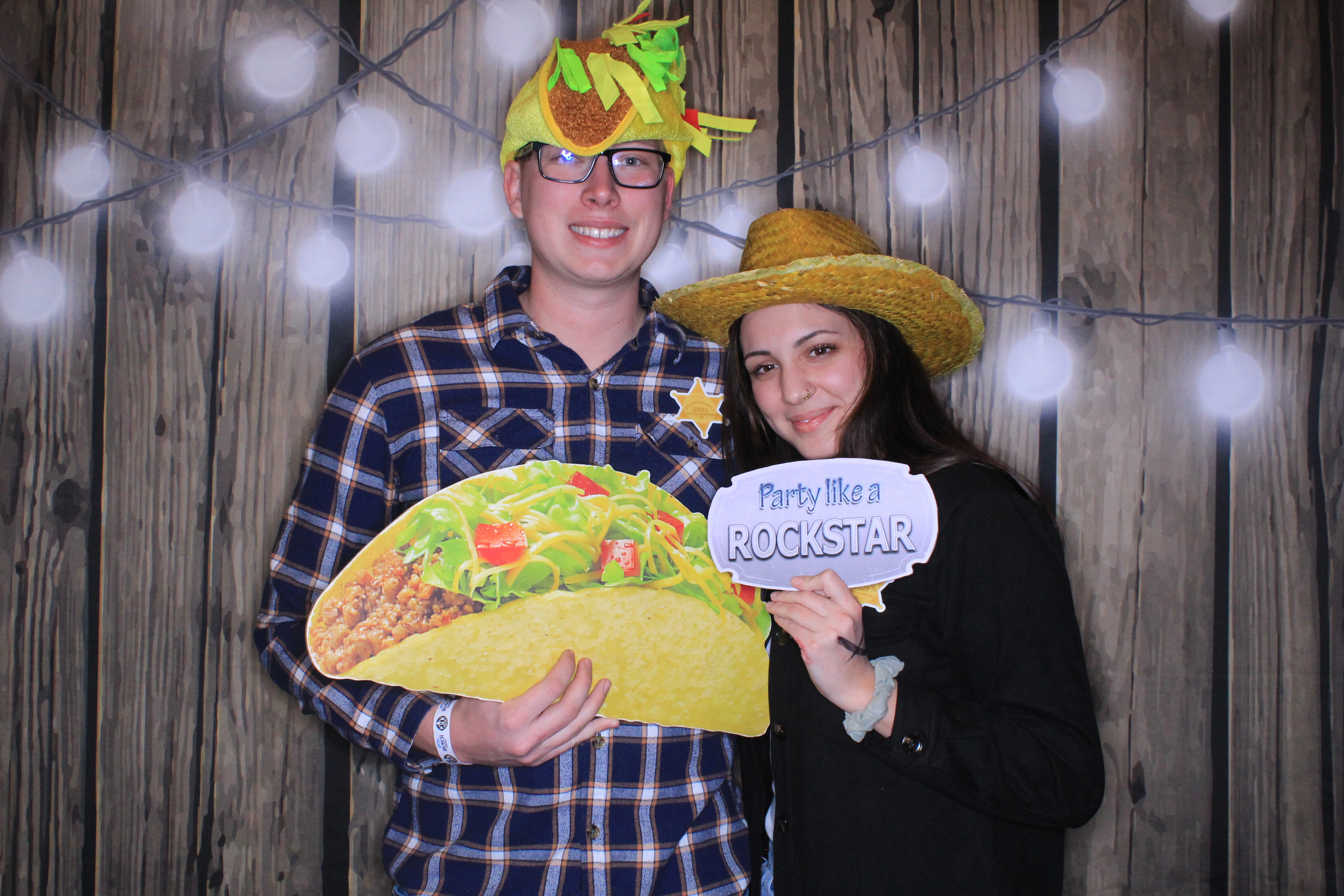 Year End Party | View more photos from the event at gallery.photoboothbillings.com/u/PhotoBoothBillings/Year-End-Party-0