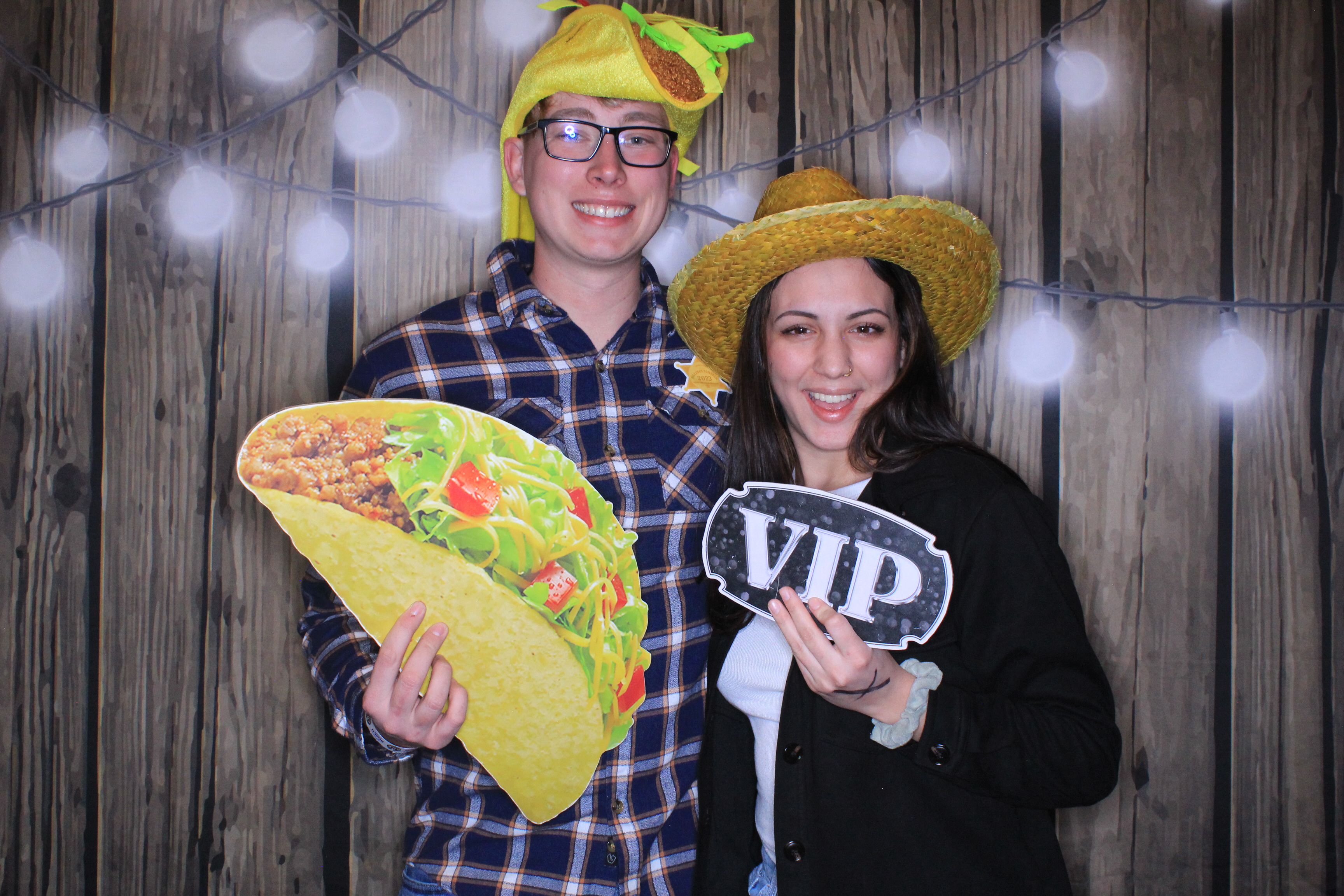 Year End Party | View more photos from the event at gallery.photoboothbillings.com/u/PhotoBoothBillings/Year-End-Party-0