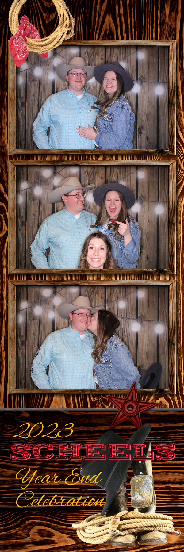 Year End Party | View more photos from the event at gallery.photoboothbillings.com/u/PhotoBoothBillings/Year-End-Party-0