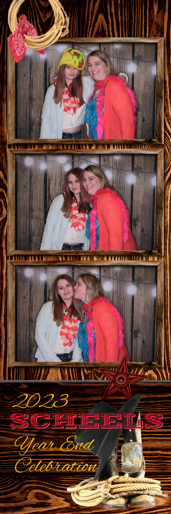 Year End Party | View more photos from the event at gallery.photoboothbillings.com/u/PhotoBoothBillings/Year-End-Party-0