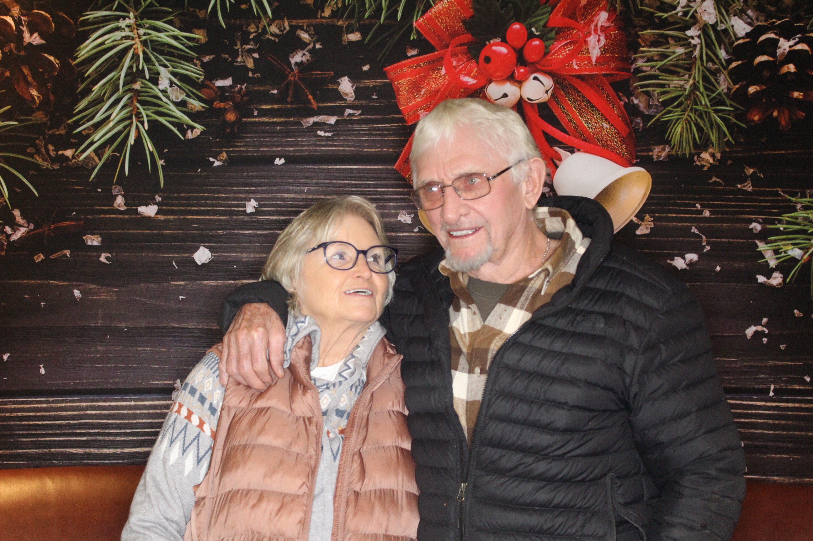 Goldsmith Gallery Holiday Party | View more photos from the event at gallery.photoboothbillings.com/u/PhotoBoothBillings/Goldsmith-Gallery-Holiday-Party