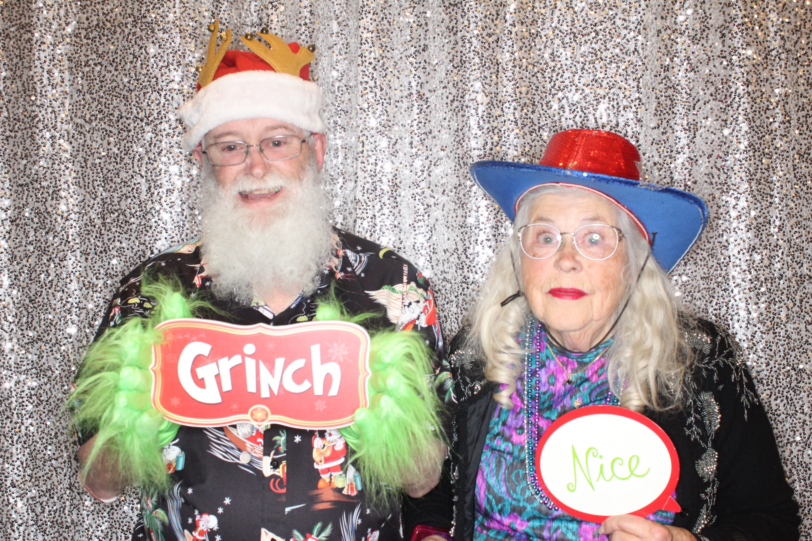 KNLC Christmas Party | View more photos from the event at gallery.photoboothbillings.com/u/PhotoBoothBillings/KNLC-Christmas-Party
