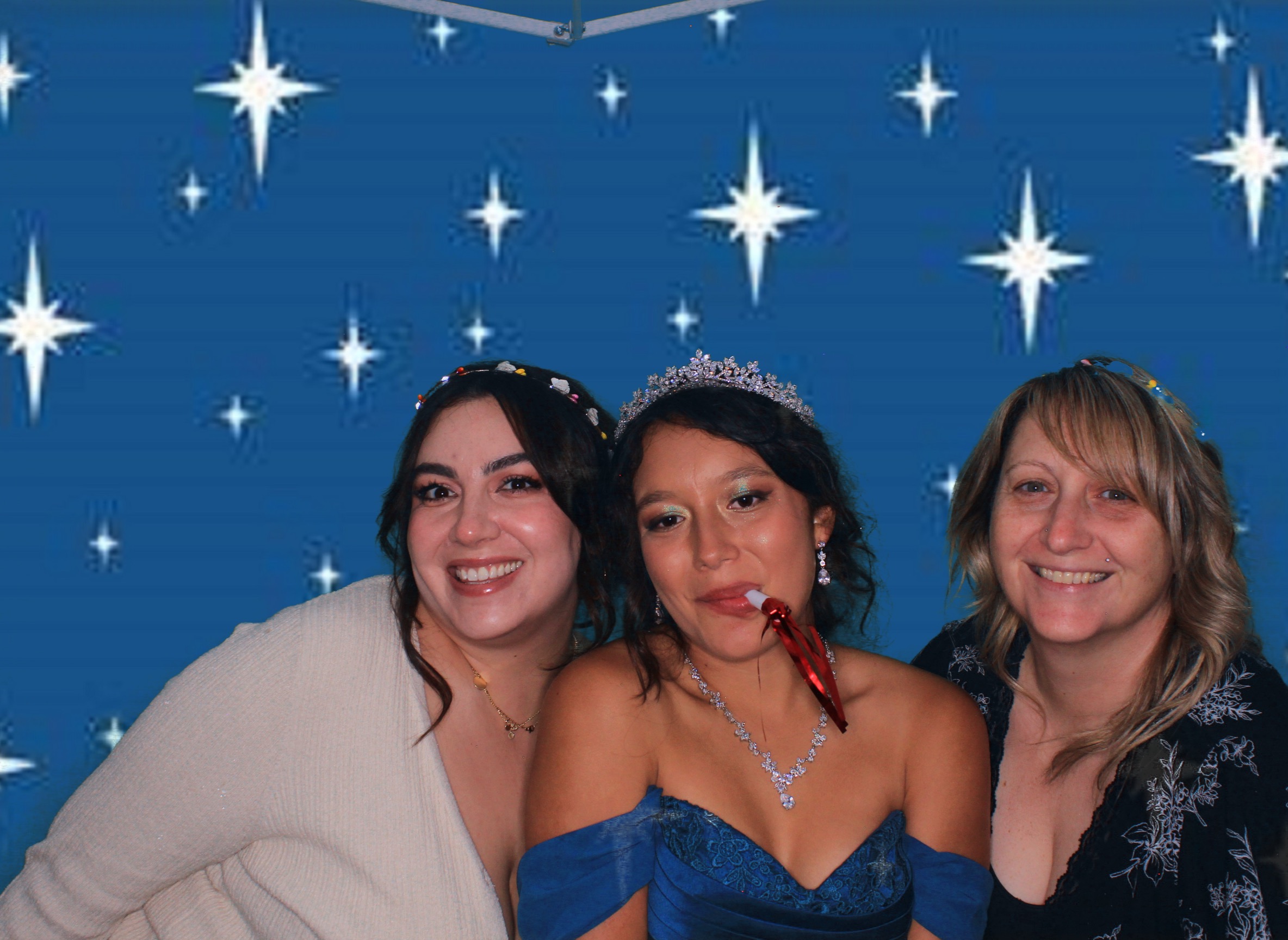 Nadezhda's Quinceanera  | View more photos from the event at gallery.photoboothbillings.com/u/PhotoBoothBillings/Nadezhdas-Quinceanera