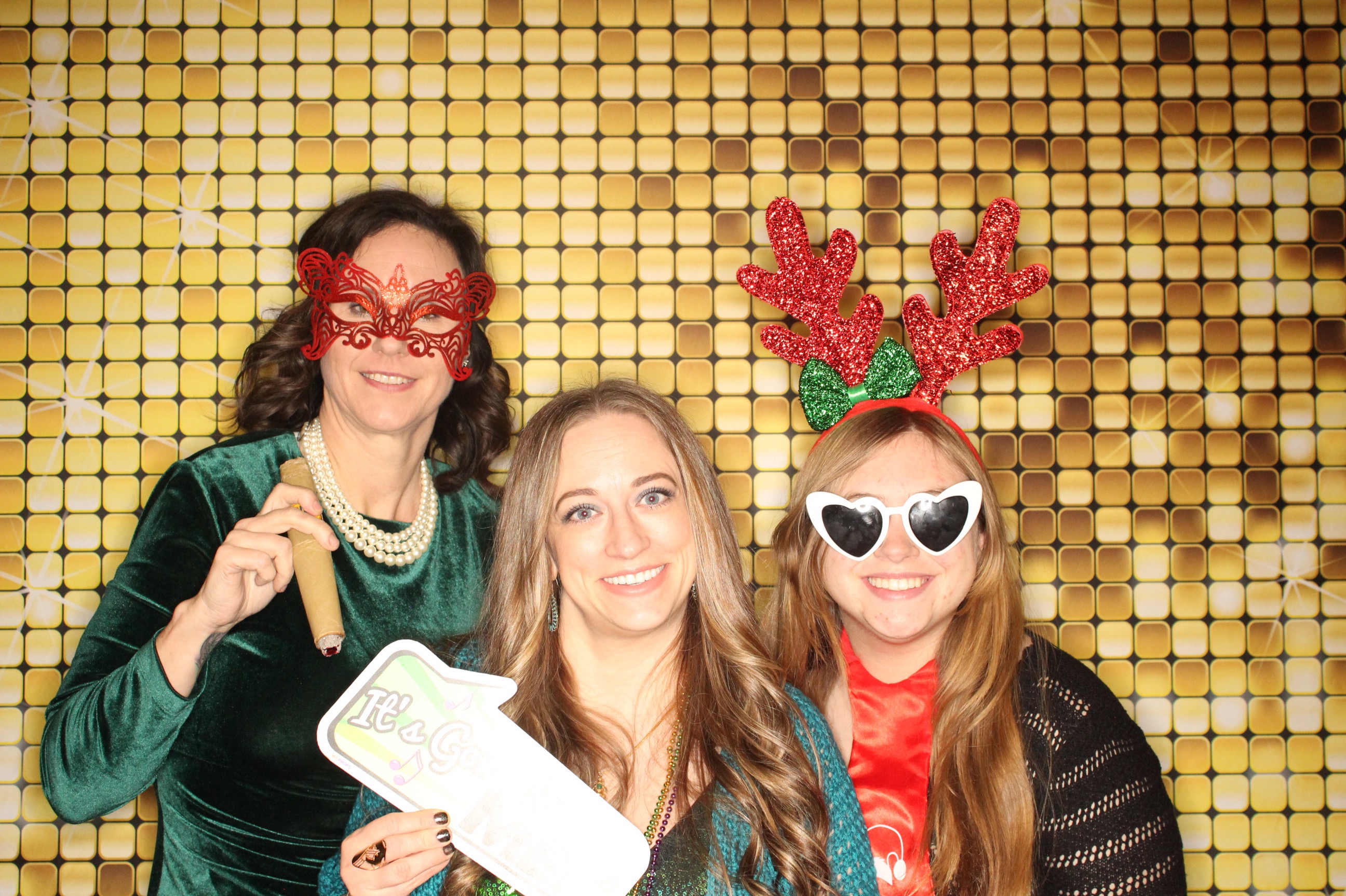 Phillips 66 Holiday Party | View more photos from the event at gallery.photoboothbillings.com/u/PhotoBoothBillings/Phillips-66-Holiday-Party-0