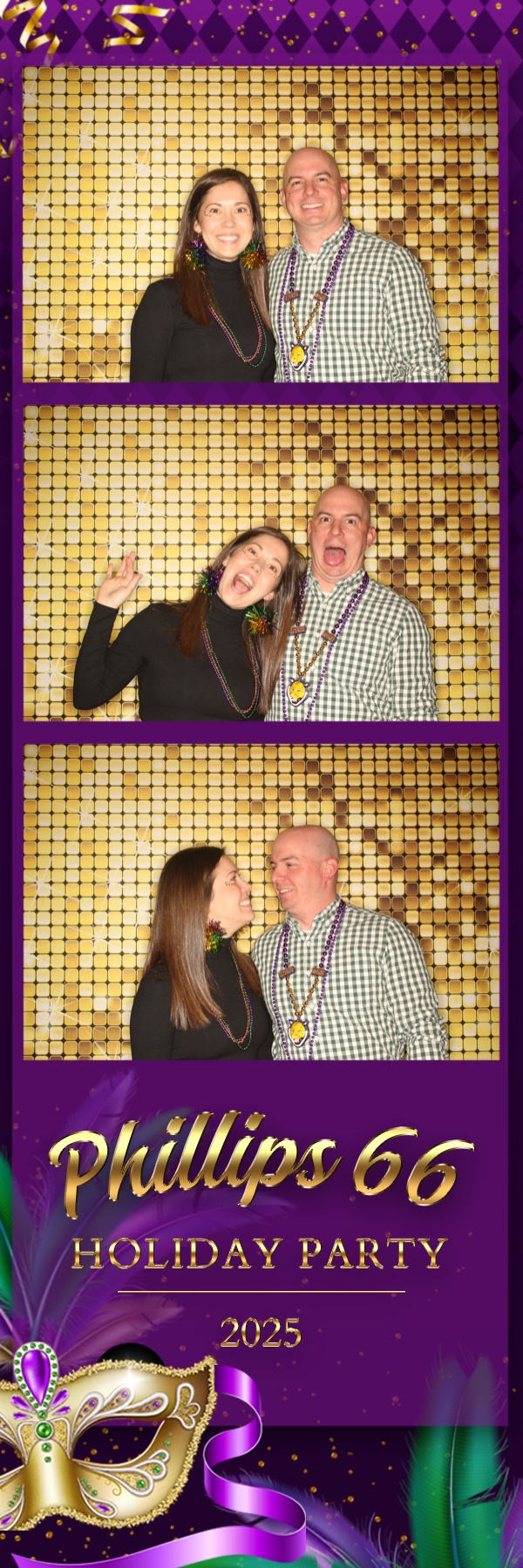 Phillips 66 Holiday Party | View more photos from the event at gallery.photoboothbillings.com/u/PhotoBoothBillings/Phillips-66-Holiday-Party-0