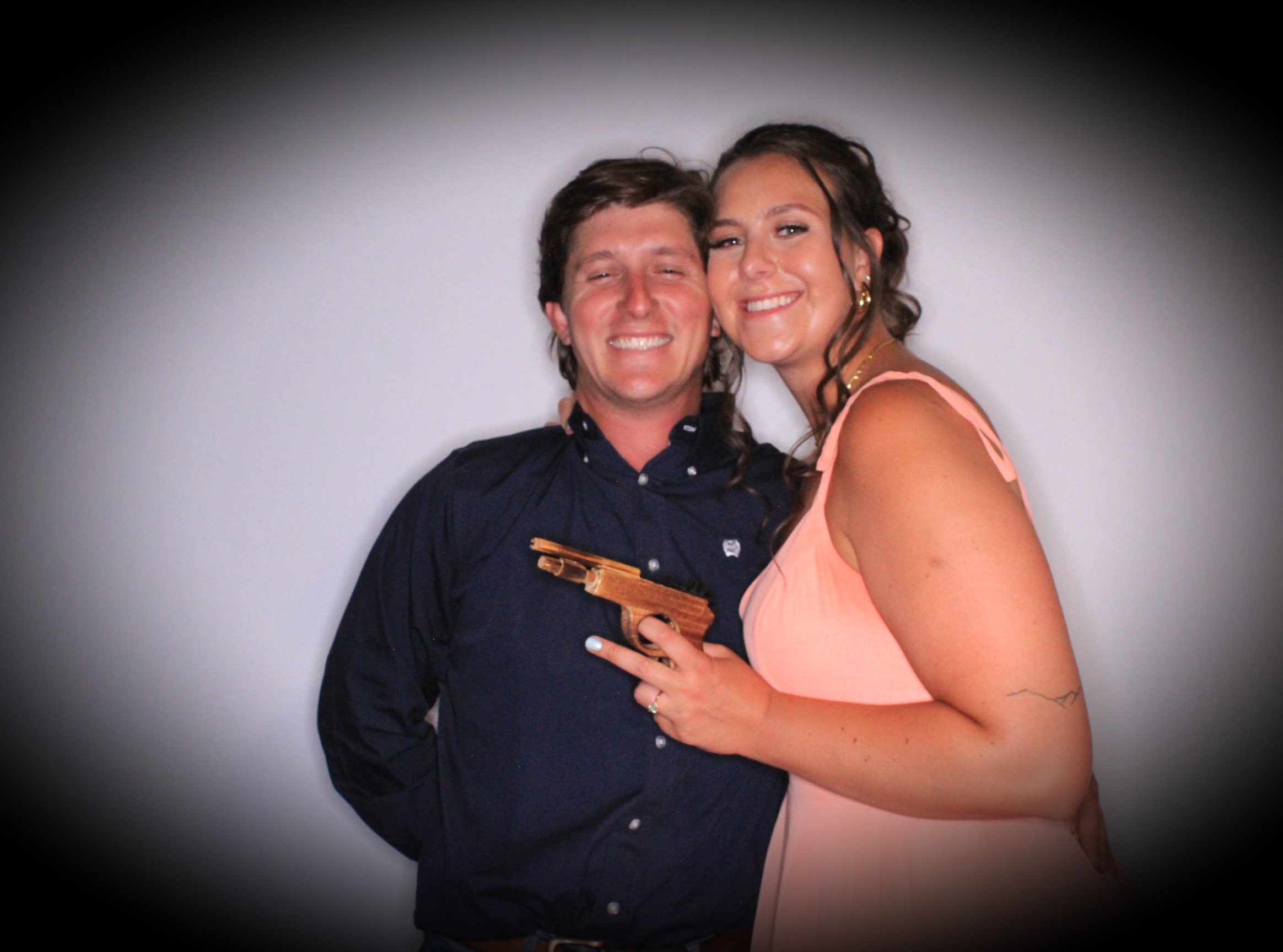 Shelby and Shay's Wedding | View more photos from the event at gallery.photoboothbillings.com/u/PhotoBoothBillings/Shelby-and-Shays-Wedding