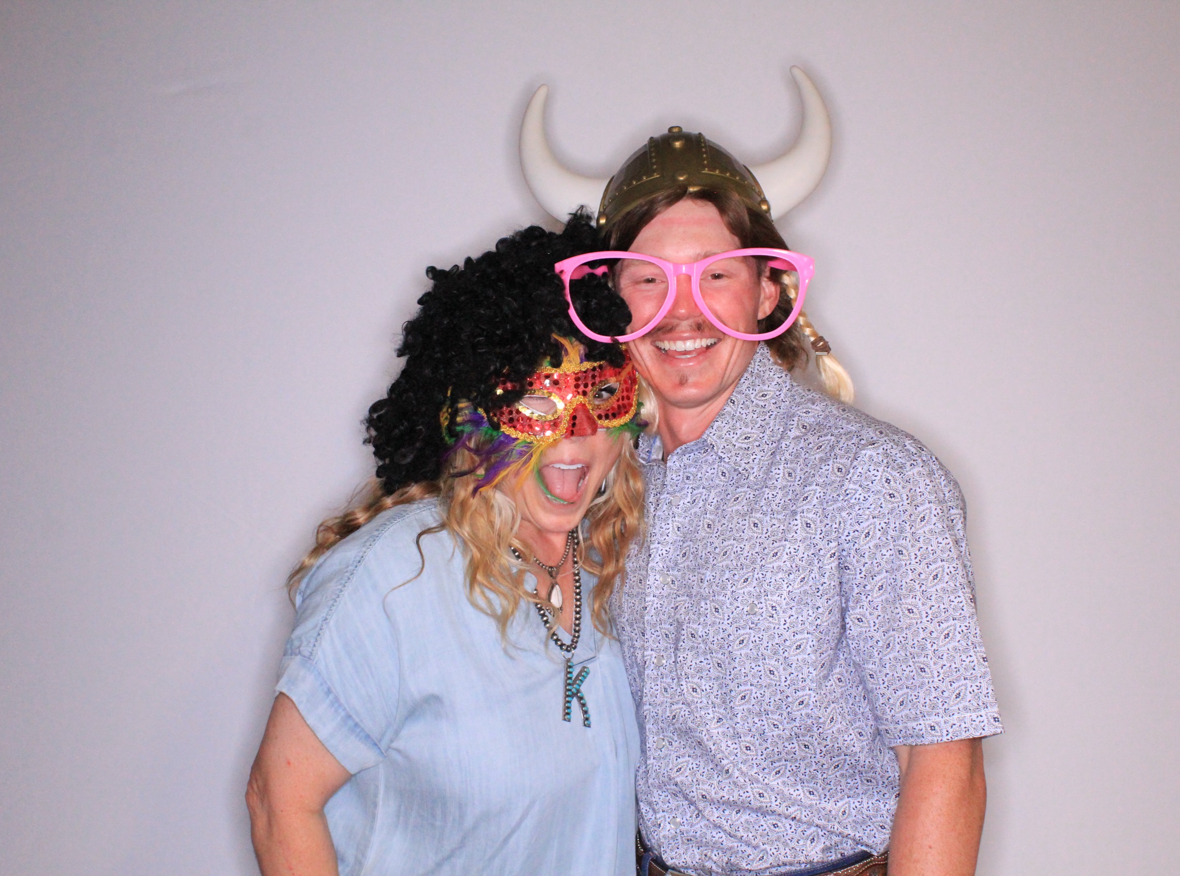 Shelby and Shay's Wedding | View more photos from the event at gallery.photoboothbillings.com/u/PhotoBoothBillings/Shelby-and-Shays-Wedding