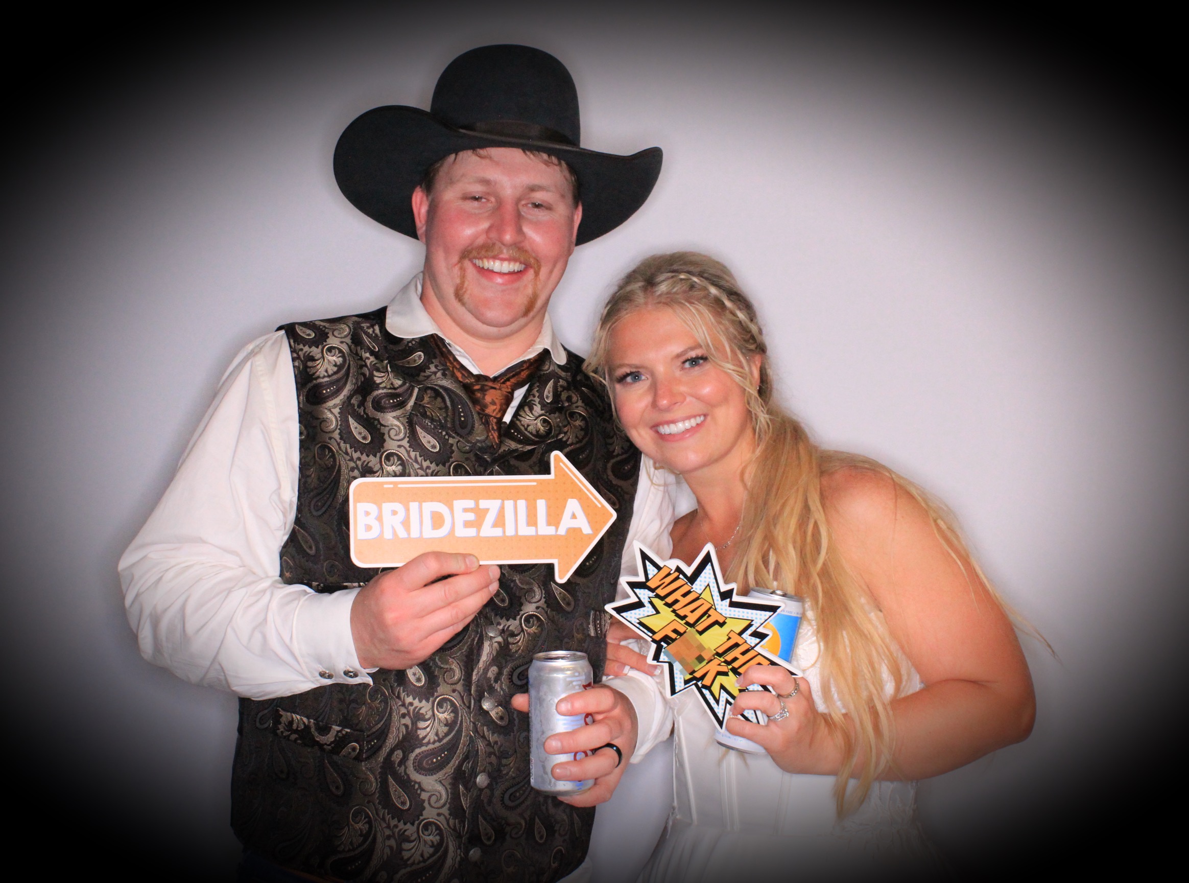 Shelby and Shay's Wedding | View more photos from the event at gallery.photoboothbillings.com/u/PhotoBoothBillings/Shelby-and-Shays-Wedding