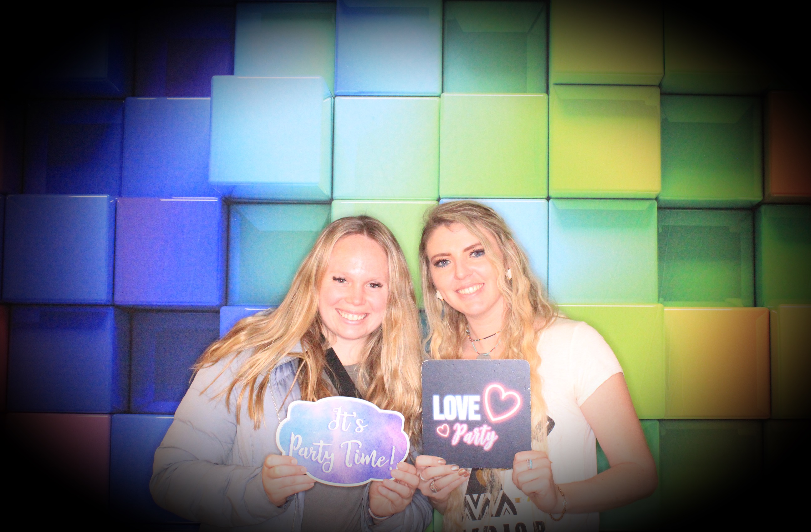 Summer Send-off | View more photos from the event at gallery.photoboothbillings.com/u/PhotoBoothBillings/Summer-Send-off-1