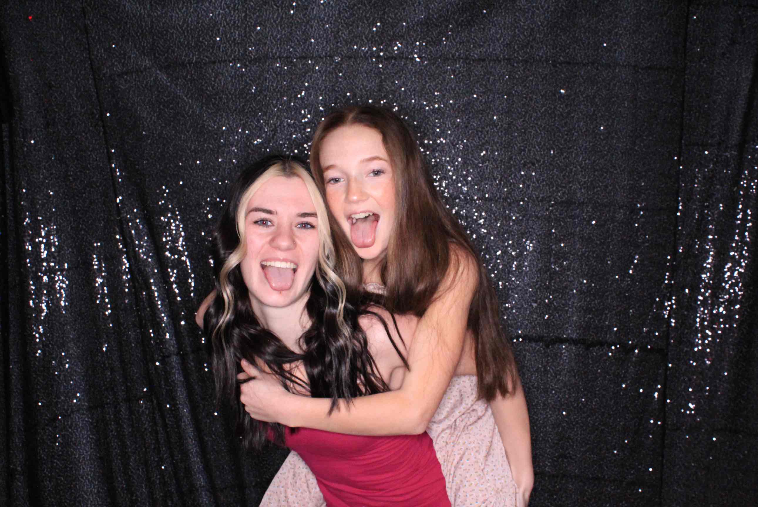 Valentine's Dance | View more photos from the event at gallery.photoboothbillings.com/u/PhotoBoothBillings/Valentines-Dance-0
