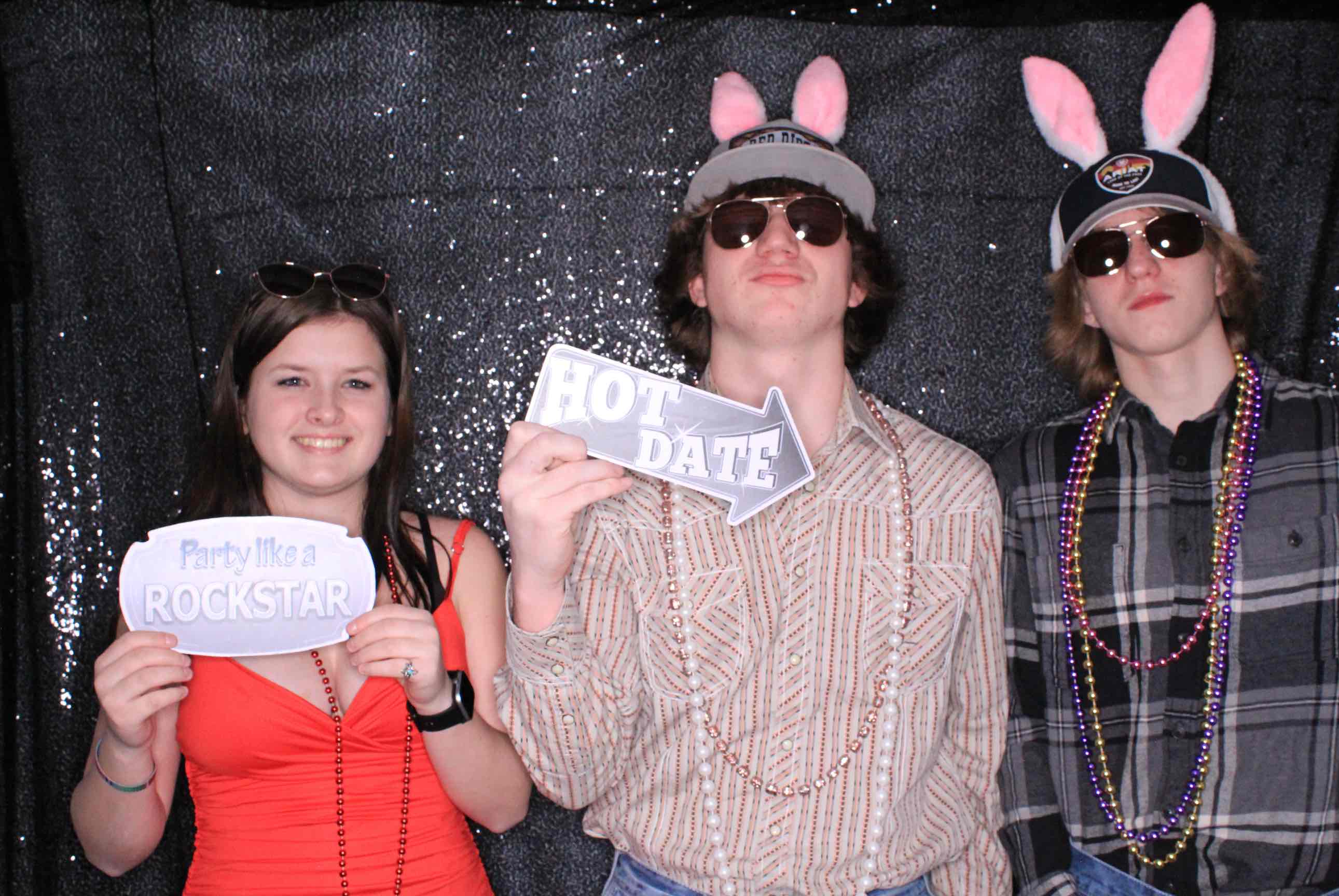 Valentine's Dance | View more photos from the event at gallery.photoboothbillings.com/u/PhotoBoothBillings/Valentines-Dance-0