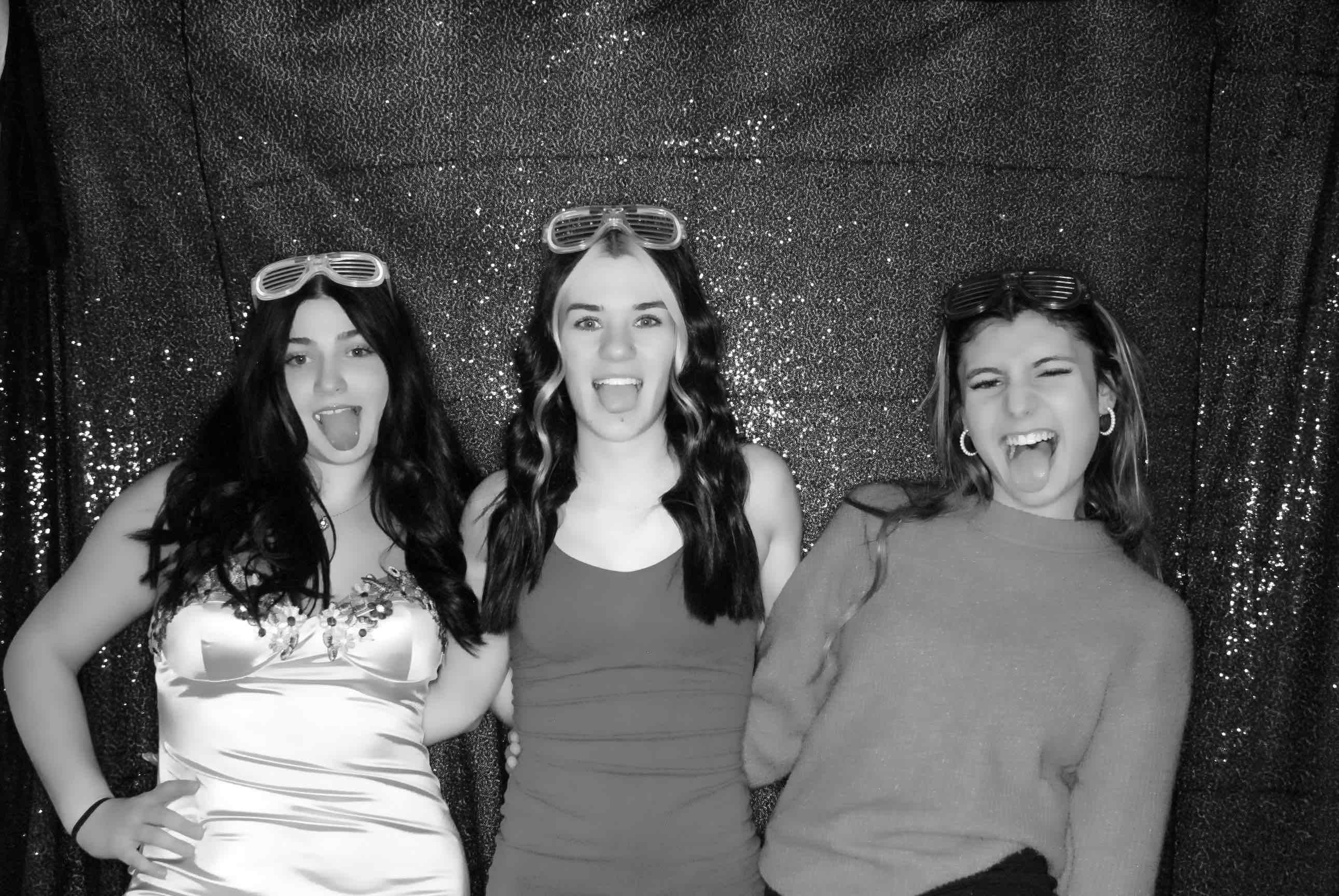 Valentine's Dance | View more photos from the event at gallery.photoboothbillings.com/u/PhotoBoothBillings/Valentines-Dance-0