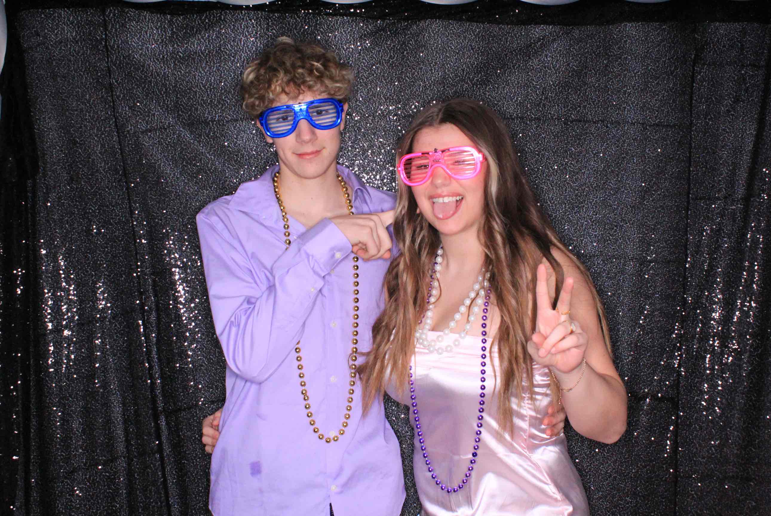 Valentine's Dance | View more photos from the event at gallery.photoboothbillings.com/u/PhotoBoothBillings/Valentines-Dance-0