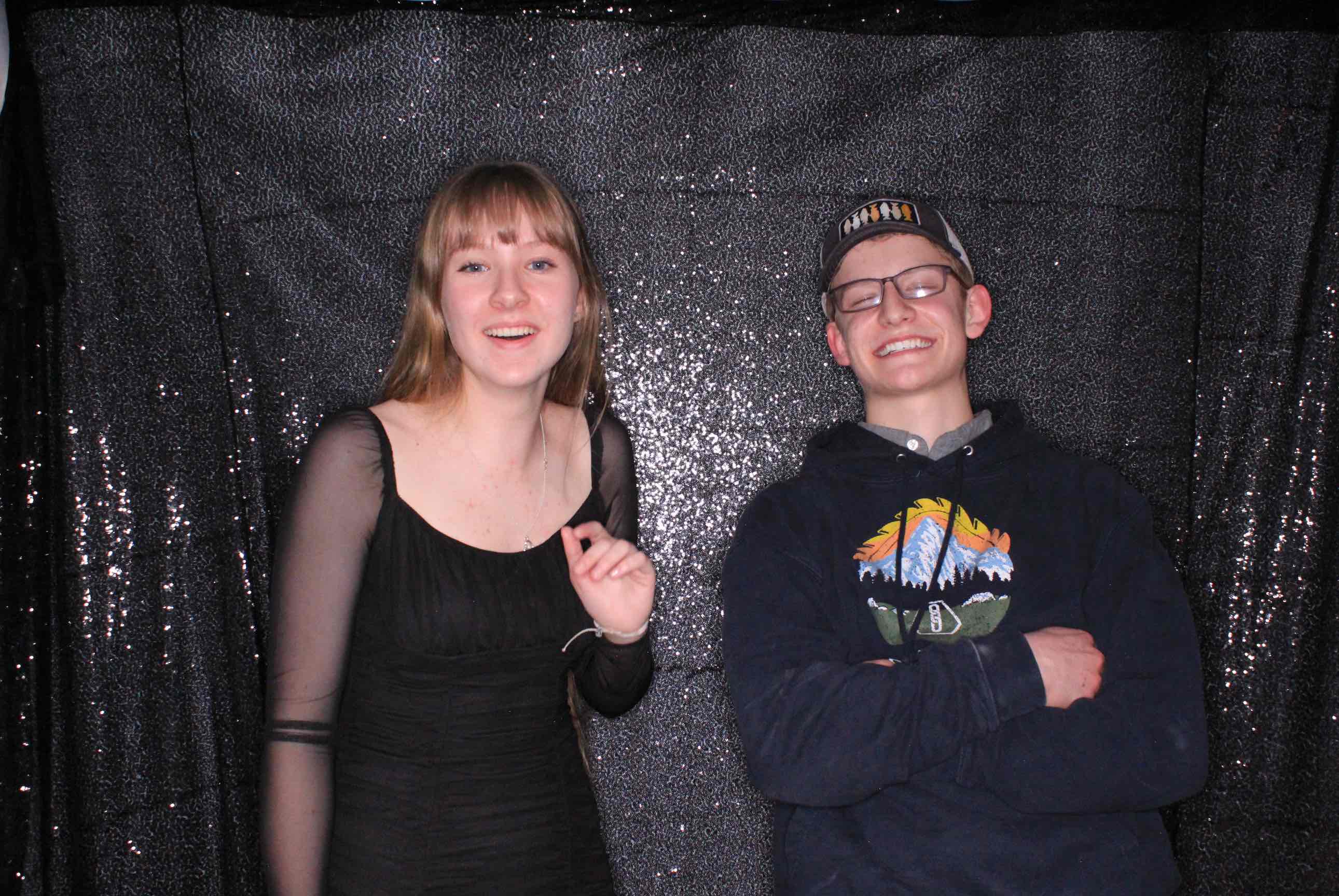 Valentine's Dance | View more photos from the event at gallery.photoboothbillings.com/u/PhotoBoothBillings/Valentines-Dance-0