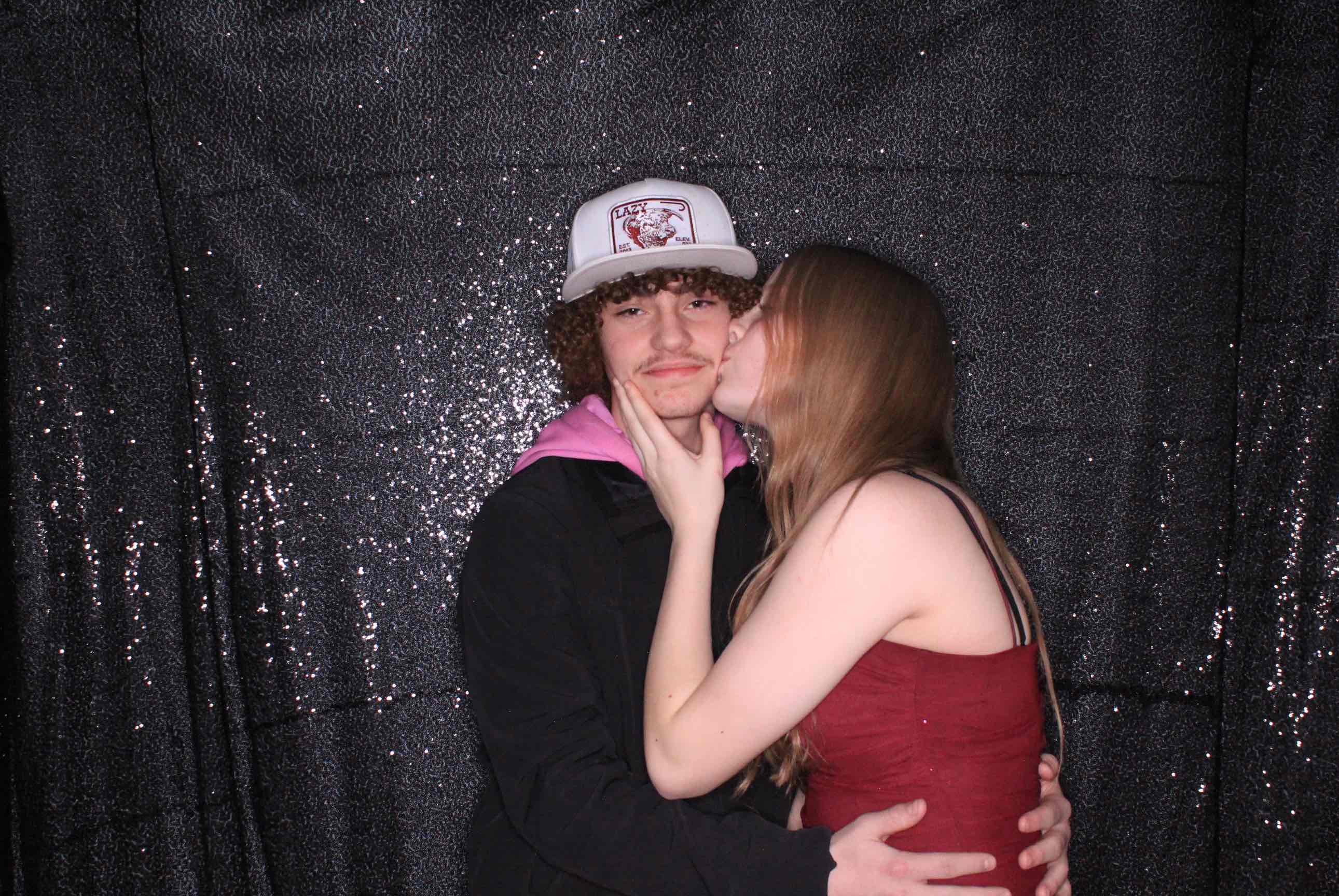 Valentine's Dance | View more photos from the event at gallery.photoboothbillings.com/u/PhotoBoothBillings/Valentines-Dance-0