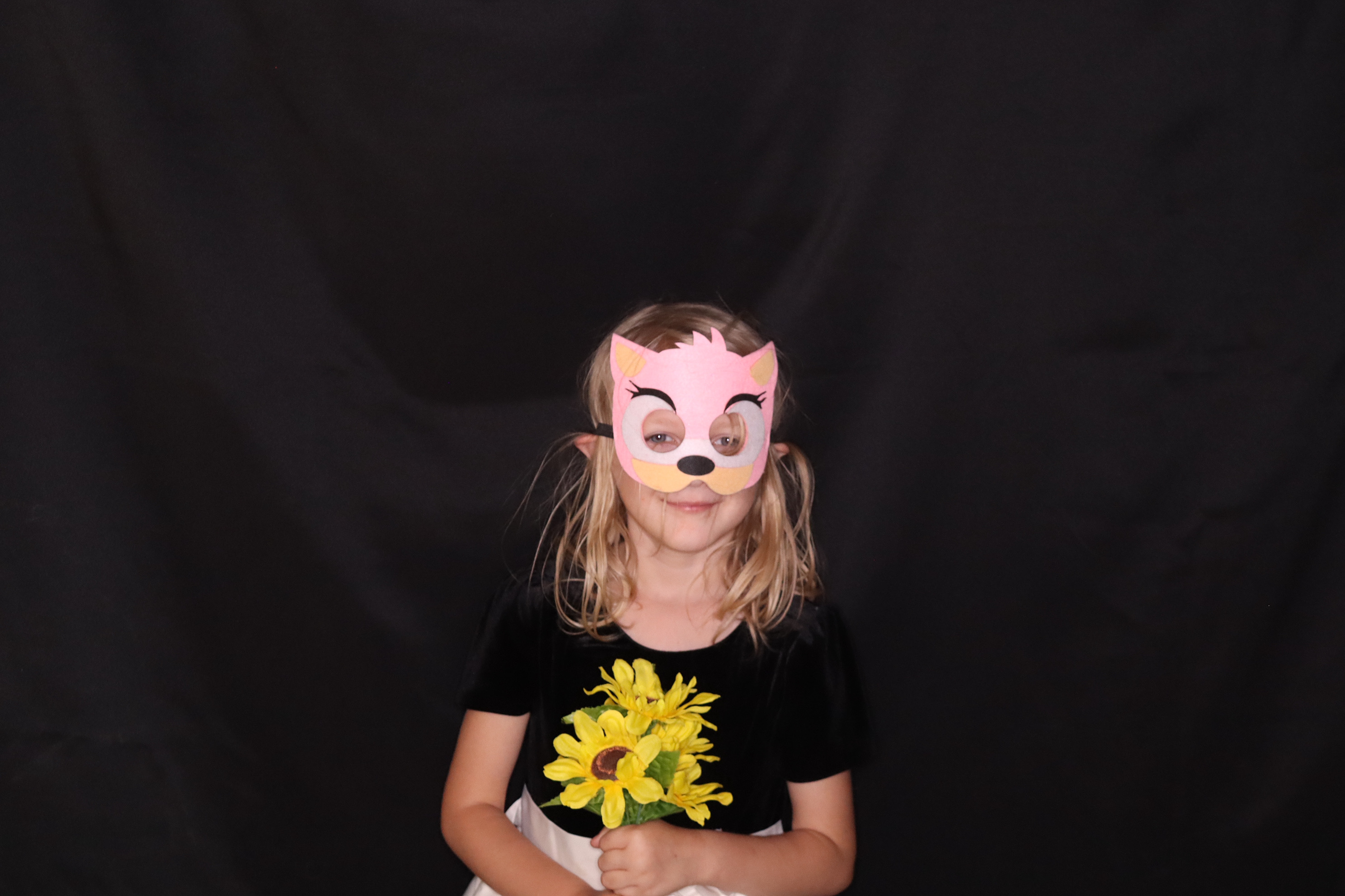 Employee Summer Party | View more photos from the event at gallery.photoboothbillings.com/u/PhotoBoothBillings/Employee-Summer-Party