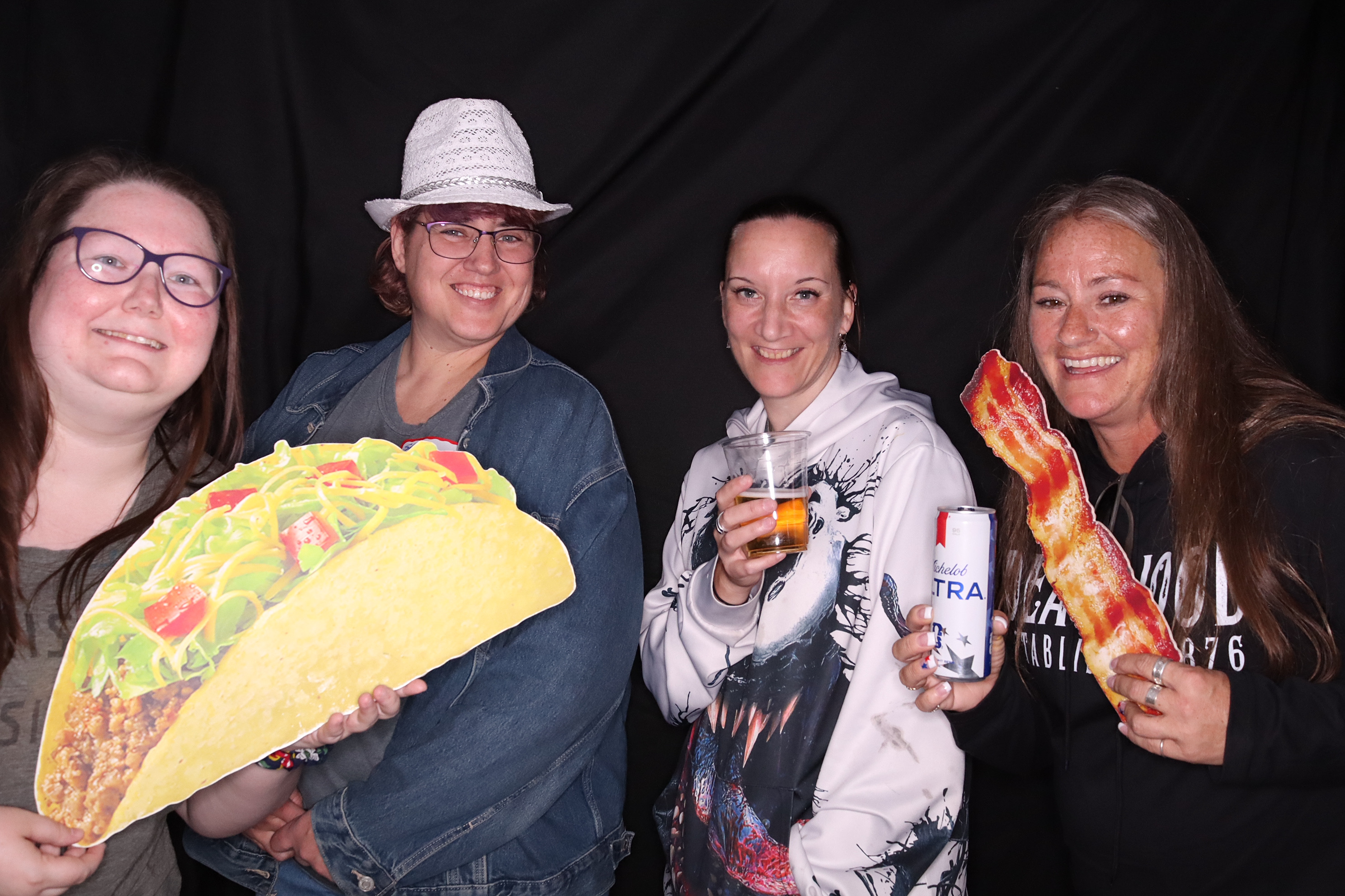 Employee Summer Party | View more photos from the event at gallery.photoboothbillings.com/u/PhotoBoothBillings/Employee-Summer-Party
