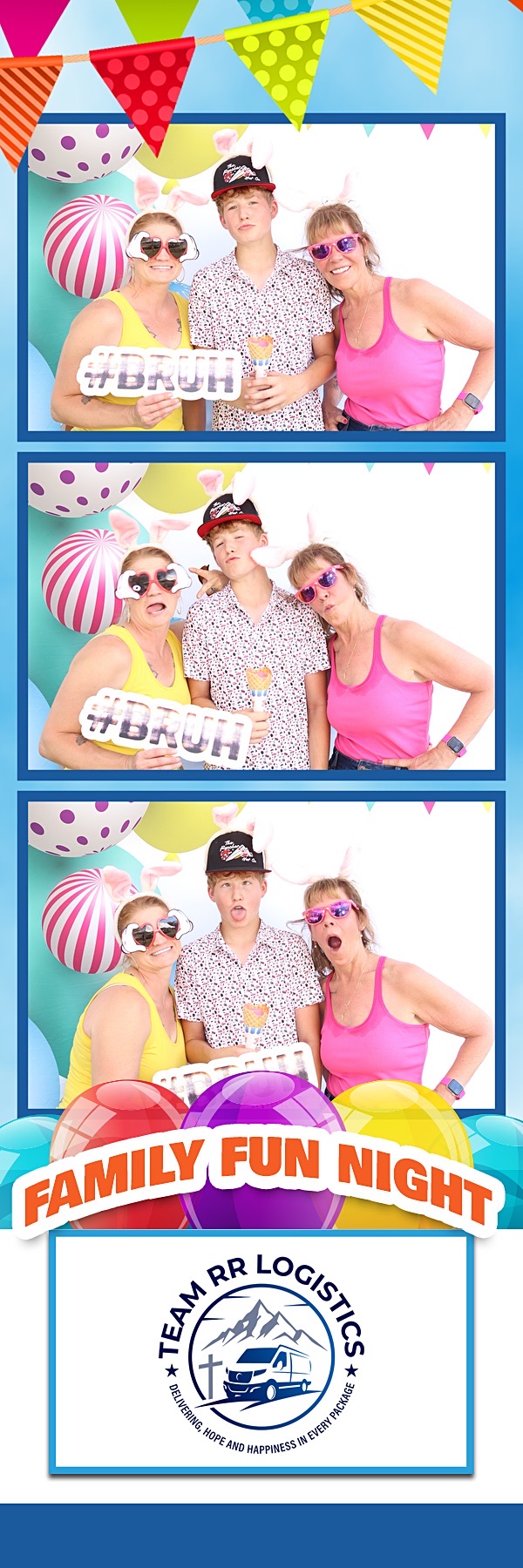 Family Fun Day | View more photos from the event at gallery.photoboothbillings.com/u/PhotoBoothBillings/Family-Fun-Day