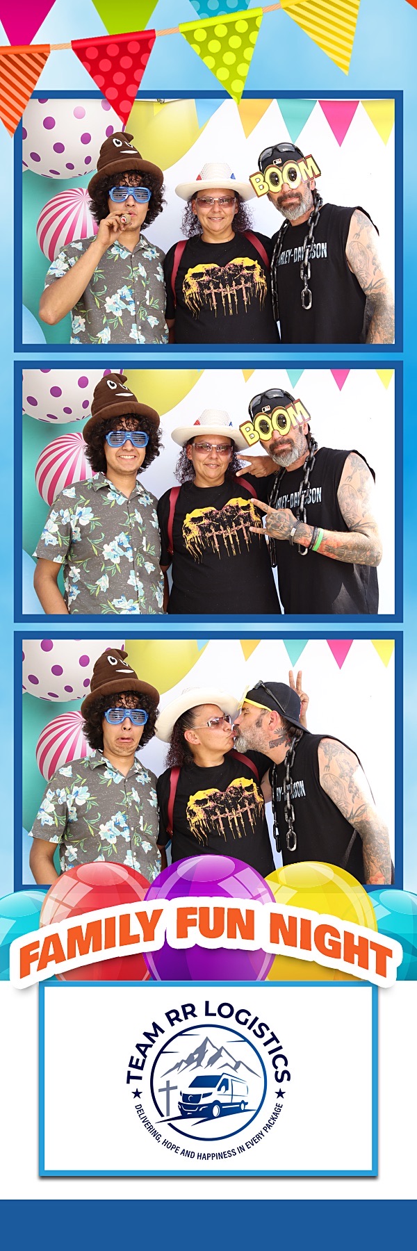 Family Fun Day | View more photos from the event at gallery.photoboothbillings.com/u/PhotoBoothBillings/Family-Fun-Day