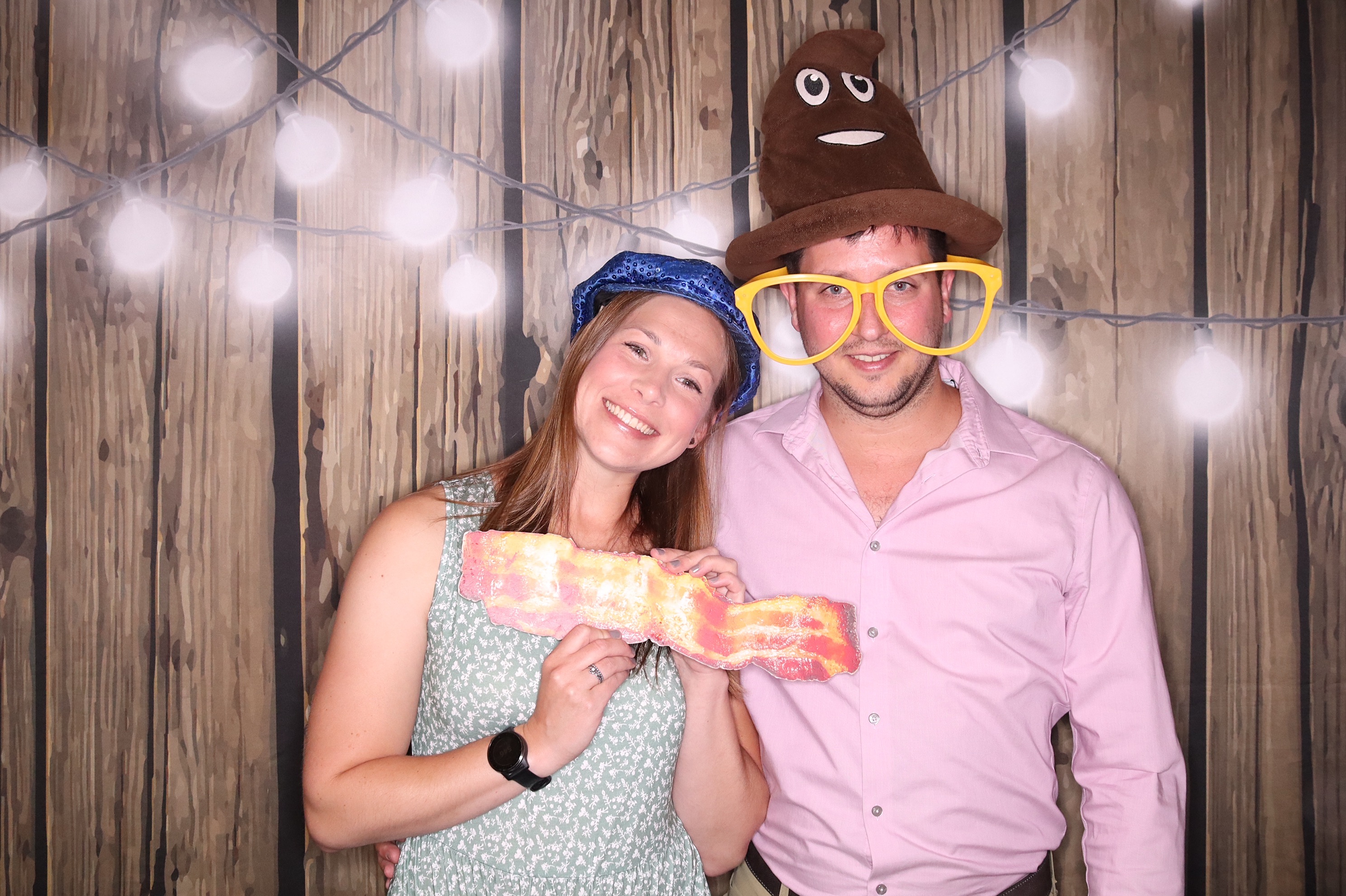 Rebecca and Adam Wedding | View more photos from the event at gallery.photoboothbillings.com/u/PhotoBoothBillings/Rebecca-and-Adam-Wedding