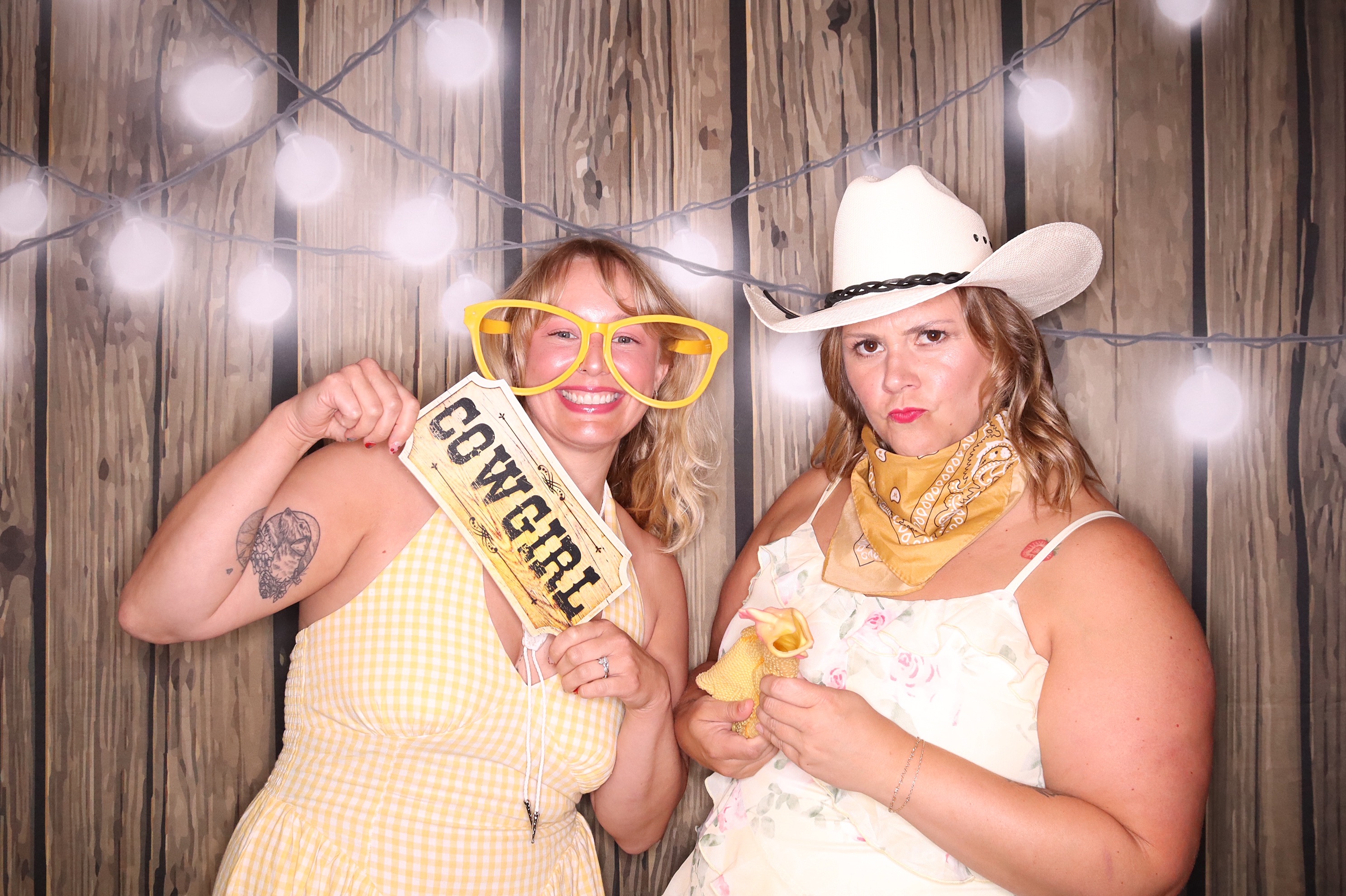 Rebecca and Adam Wedding | View more photos from the event at gallery.photoboothbillings.com/u/PhotoBoothBillings/Rebecca-and-Adam-Wedding