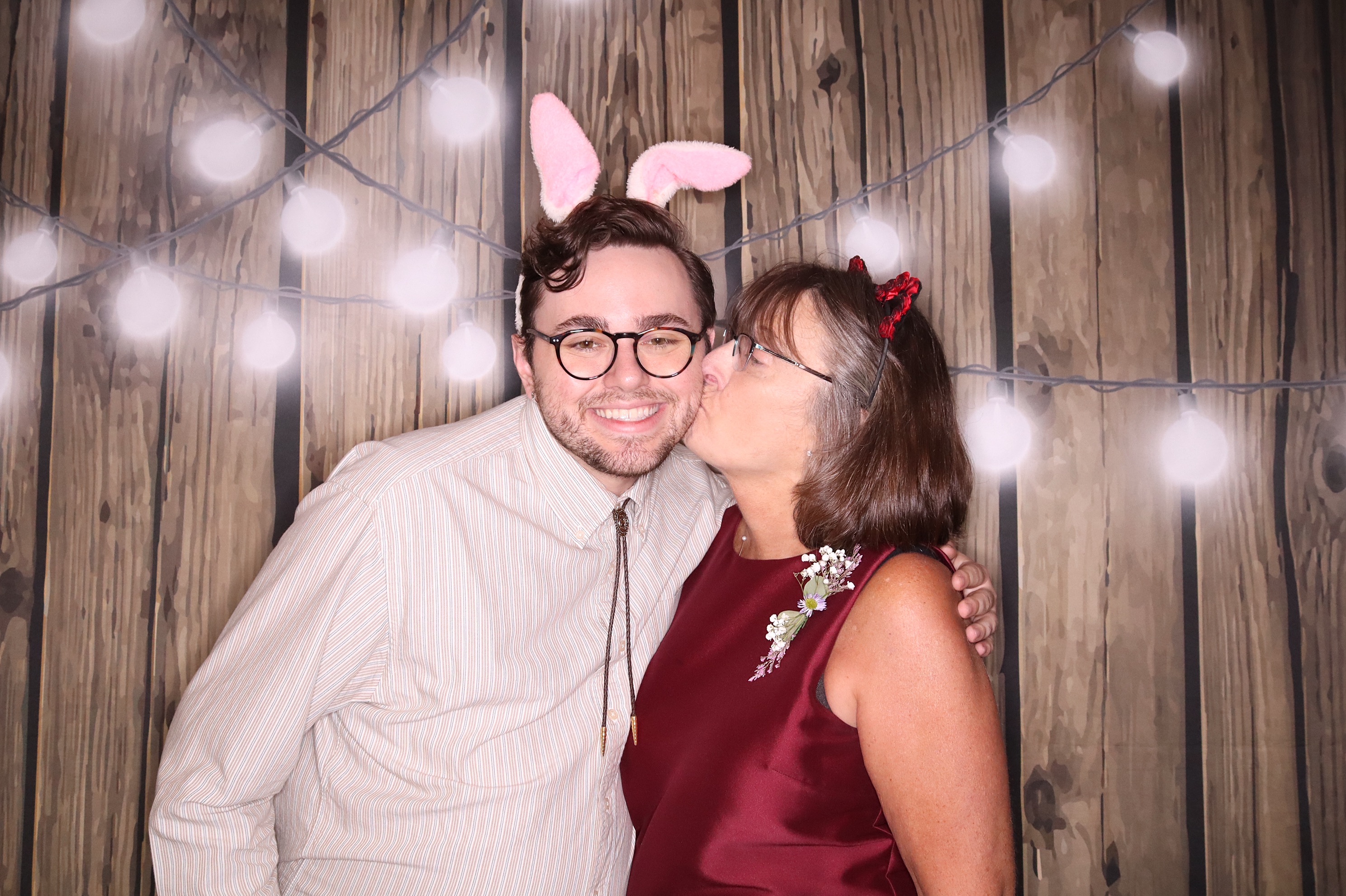 Rebecca and Adam Wedding | View more photos from the event at gallery.photoboothbillings.com/u/PhotoBoothBillings/Rebecca-and-Adam-Wedding