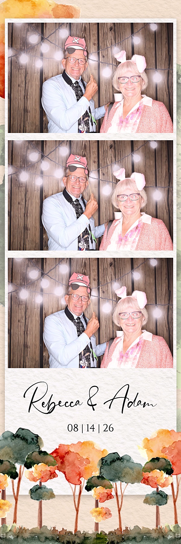 Rebecca and Adam Wedding | View more photos from the event at gallery.photoboothbillings.com/u/PhotoBoothBillings/Rebecca-and-Adam-Wedding