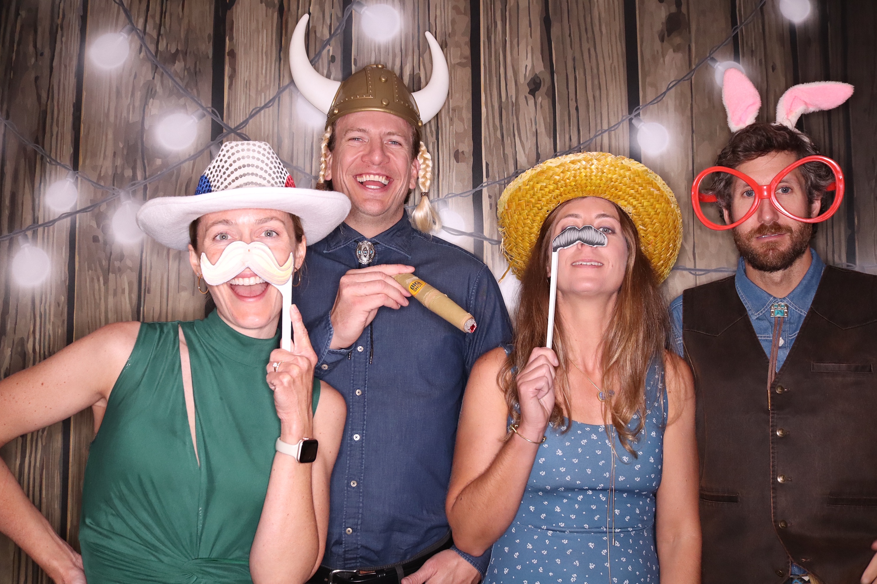 Rebecca and Adam Wedding | View more photos from the event at gallery.photoboothbillings.com/u/PhotoBoothBillings/Rebecca-and-Adam-Wedding