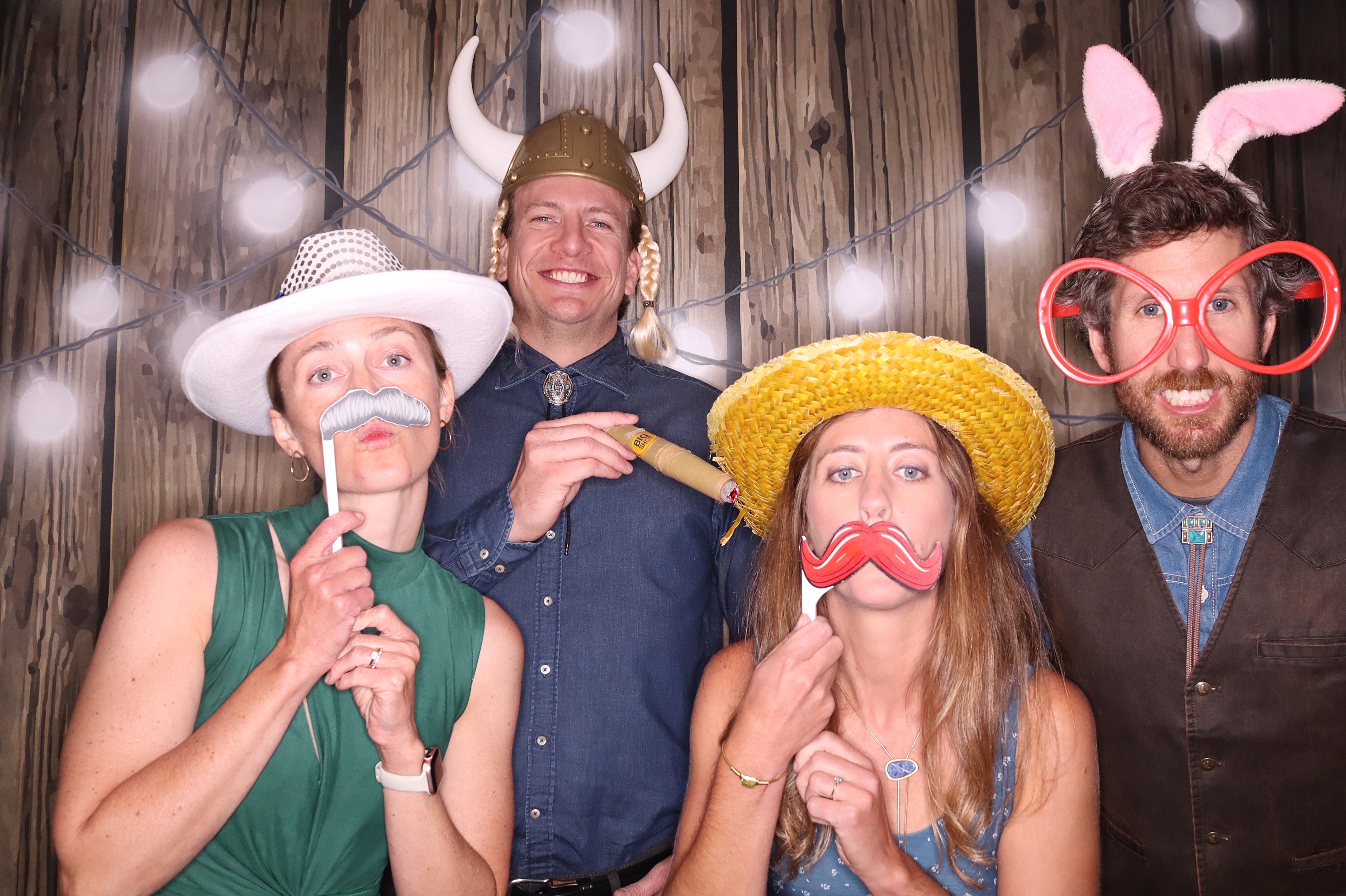 Rebecca and Adam Wedding | View more photos from the event at gallery.photoboothbillings.com/u/PhotoBoothBillings/Rebecca-and-Adam-Wedding