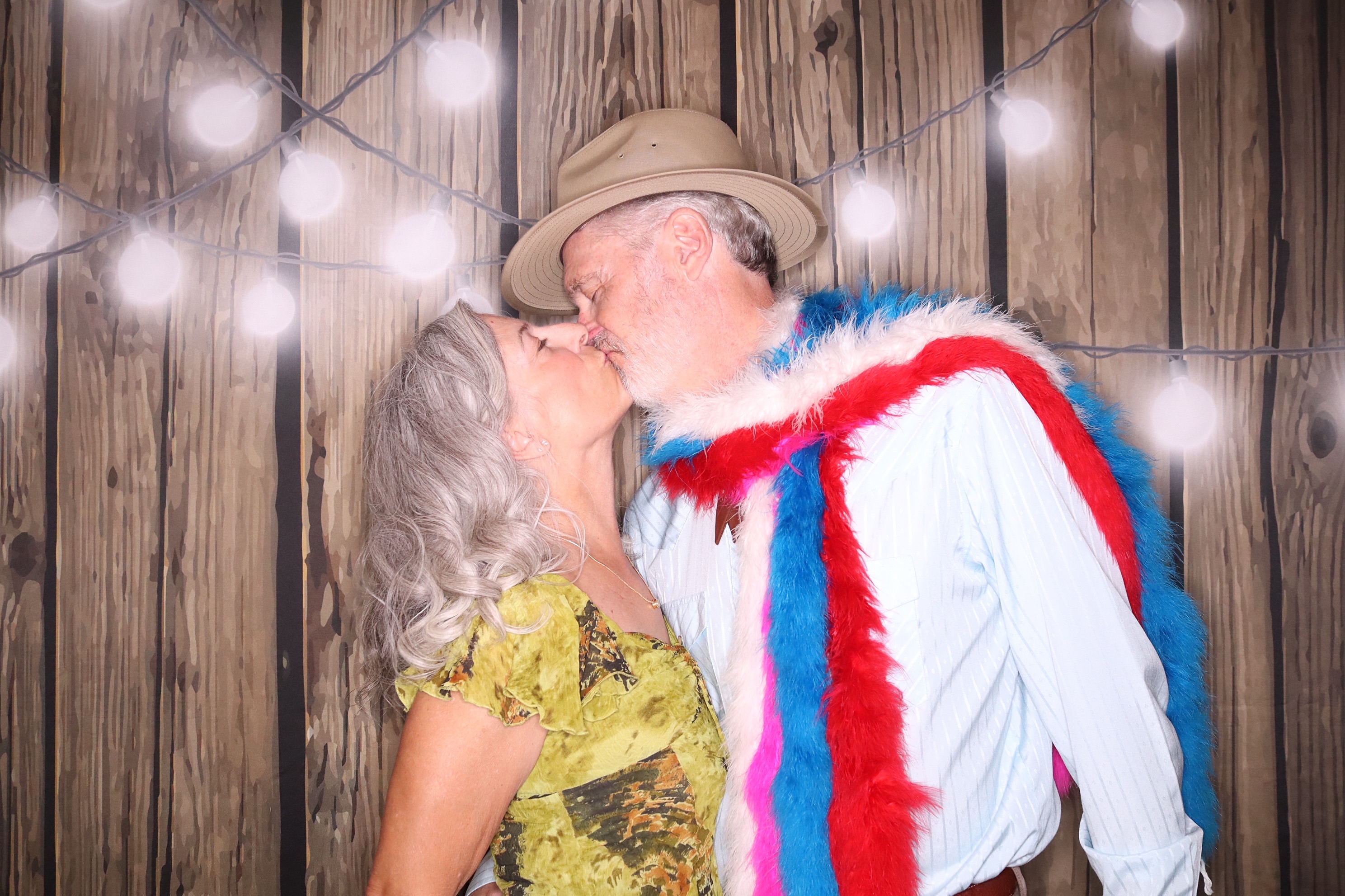 Rebecca and Adam Wedding | View more photos from the event at gallery.photoboothbillings.com/u/PhotoBoothBillings/Rebecca-and-Adam-Wedding
