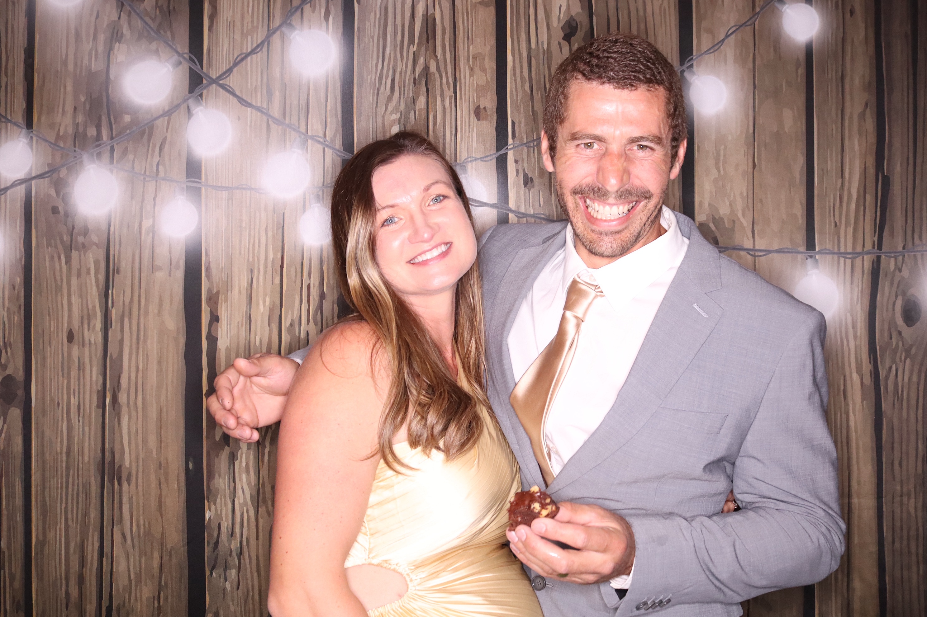 Rebecca and Adam Wedding | View more photos from the event at gallery.photoboothbillings.com/u/PhotoBoothBillings/Rebecca-and-Adam-Wedding