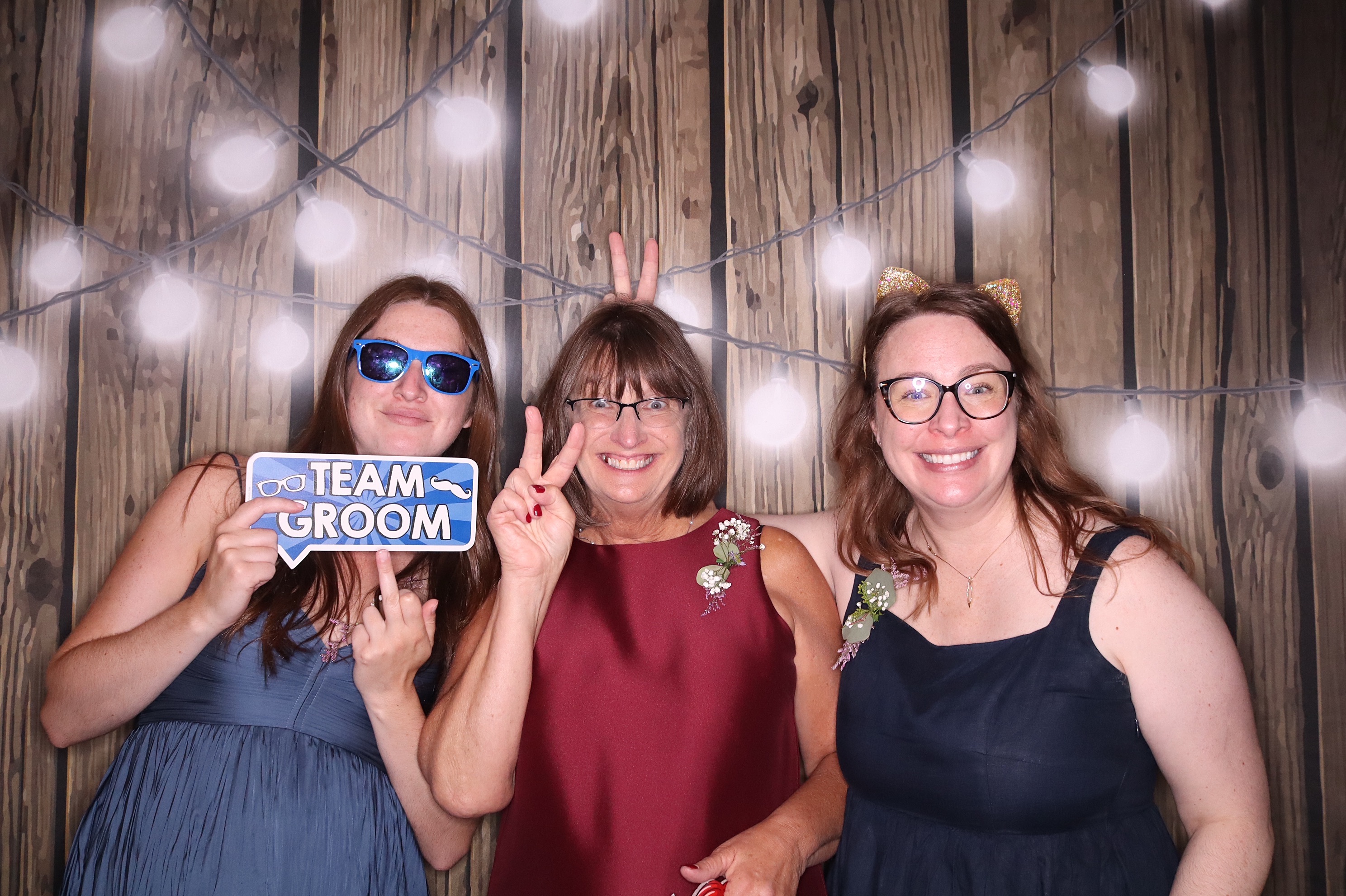 Rebecca and Adam Wedding | View more photos from the event at gallery.photoboothbillings.com/u/PhotoBoothBillings/Rebecca-and-Adam-Wedding