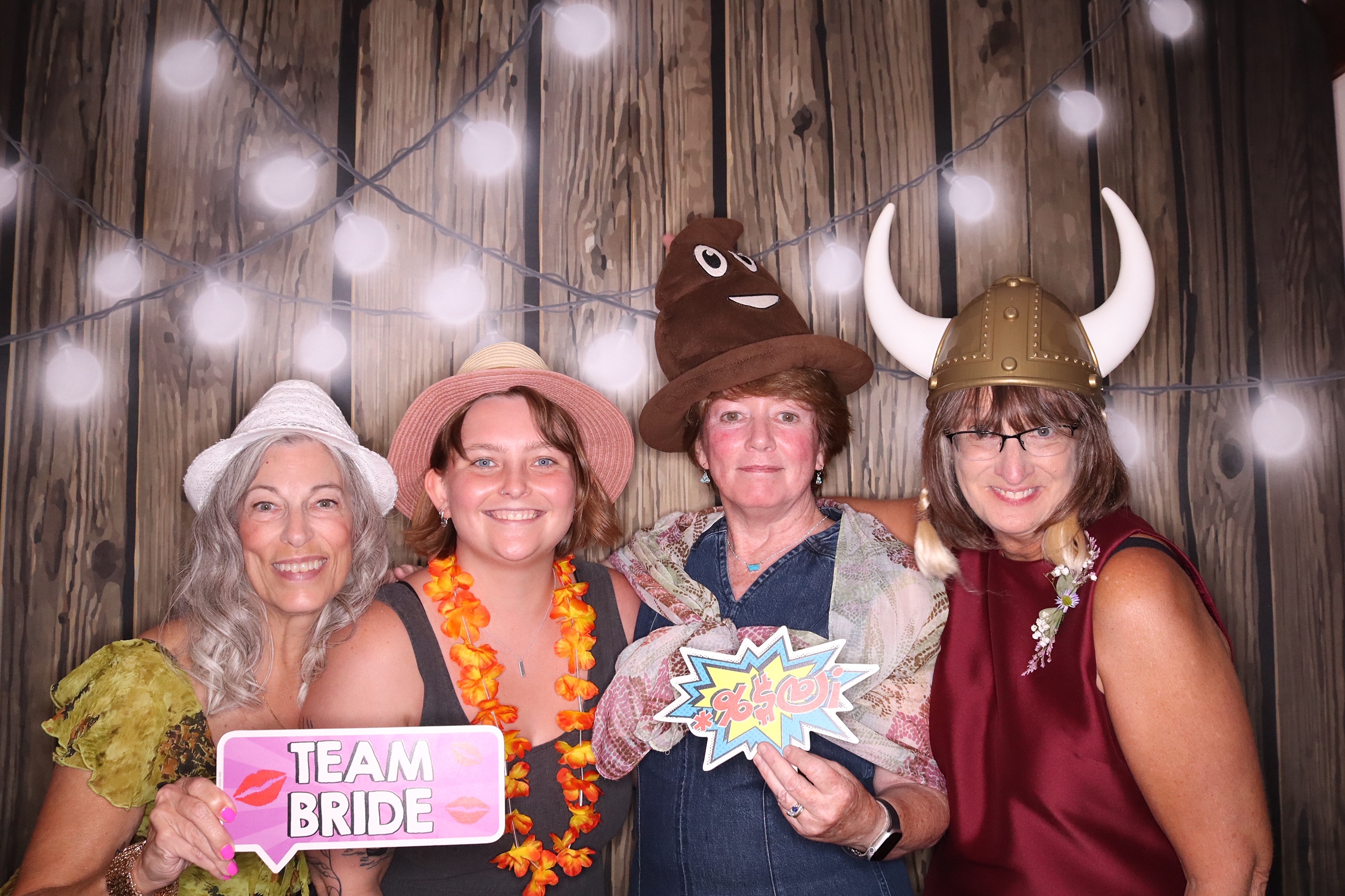 Rebecca and Adam Wedding | View more photos from the event at gallery.photoboothbillings.com/u/PhotoBoothBillings/Rebecca-and-Adam-Wedding