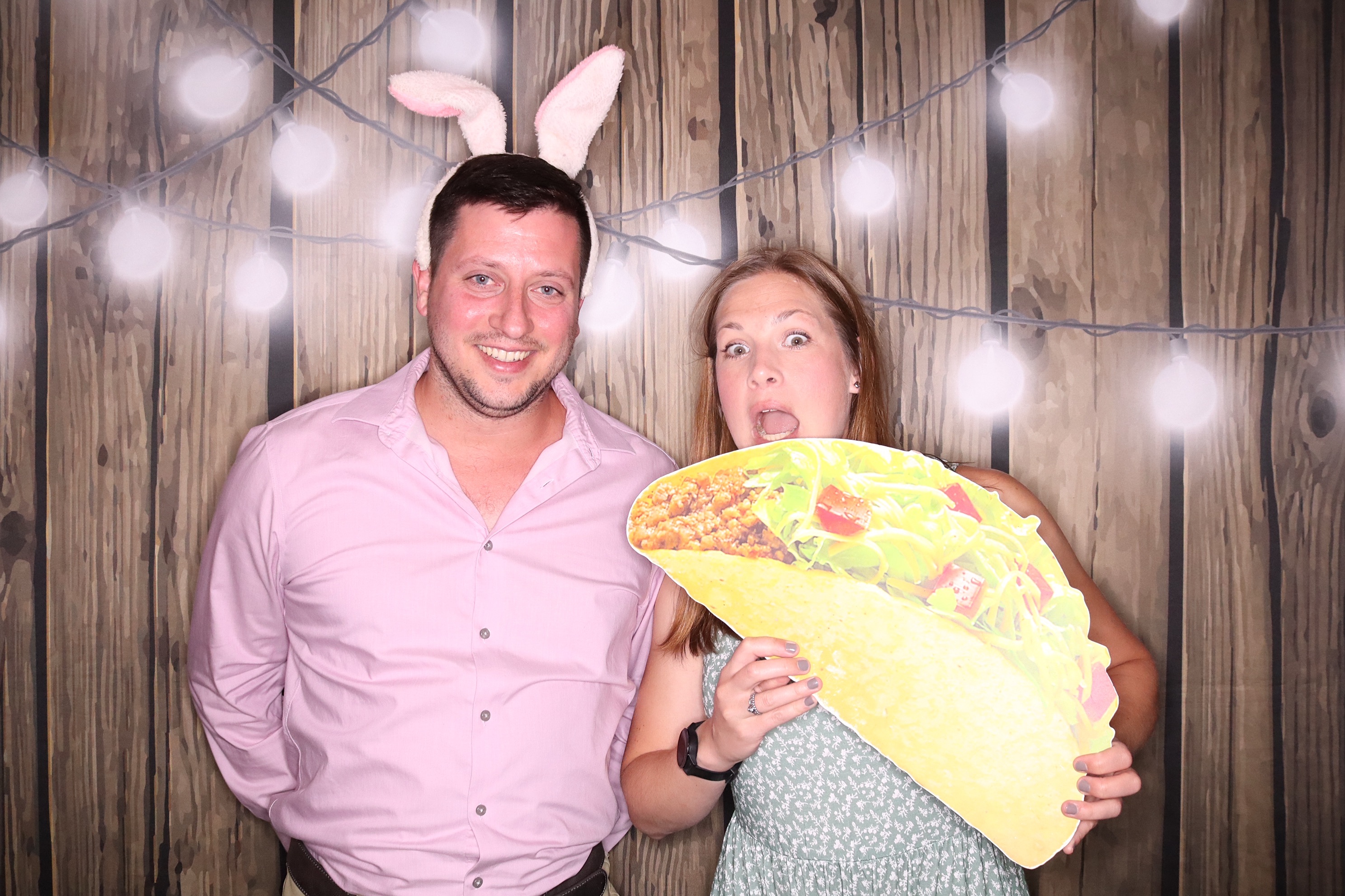 Rebecca and Adam Wedding | View more photos from the event at gallery.photoboothbillings.com/u/PhotoBoothBillings/Rebecca-and-Adam-Wedding