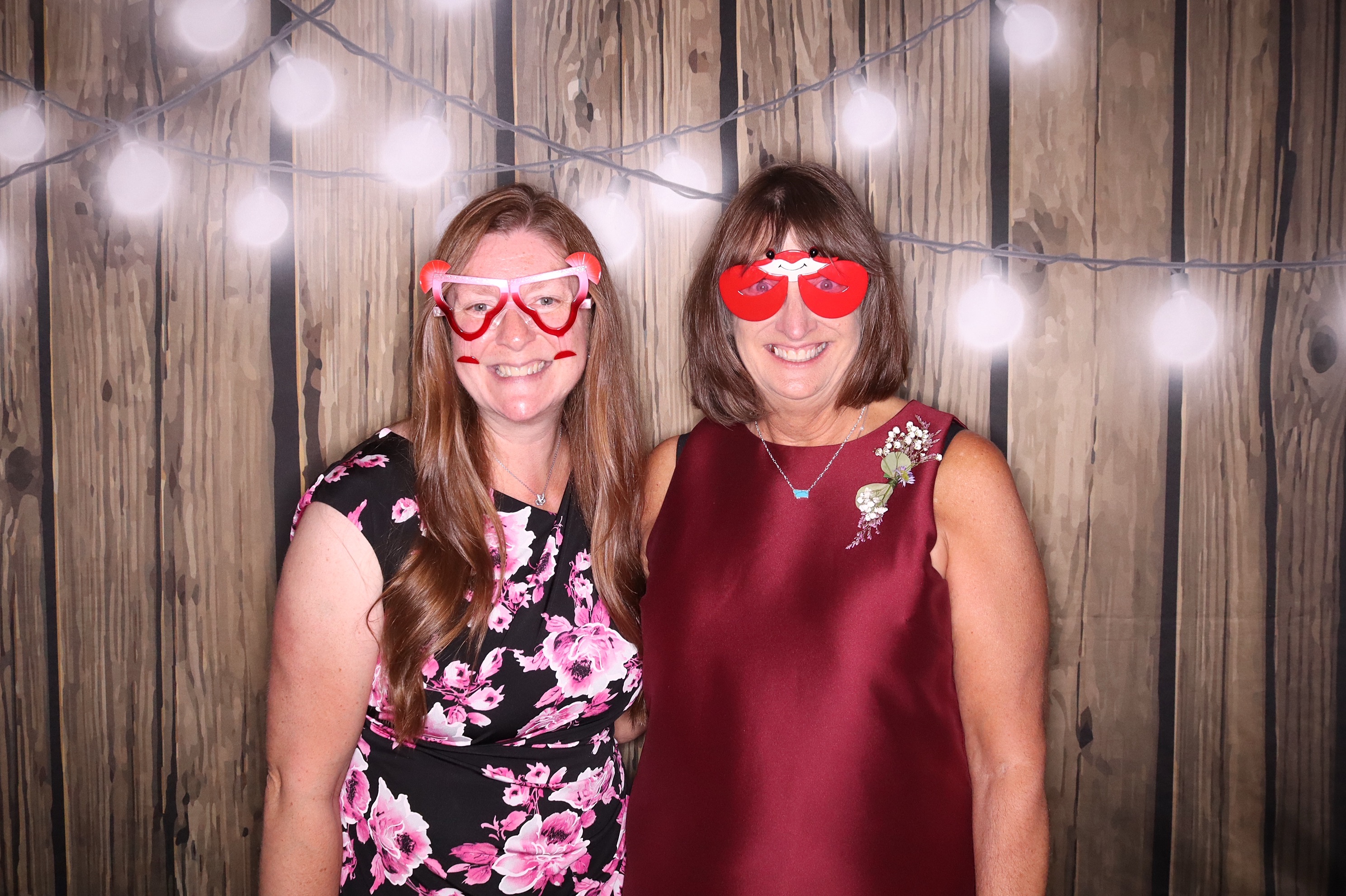 Rebecca and Adam Wedding | View more photos from the event at gallery.photoboothbillings.com/u/PhotoBoothBillings/Rebecca-and-Adam-Wedding