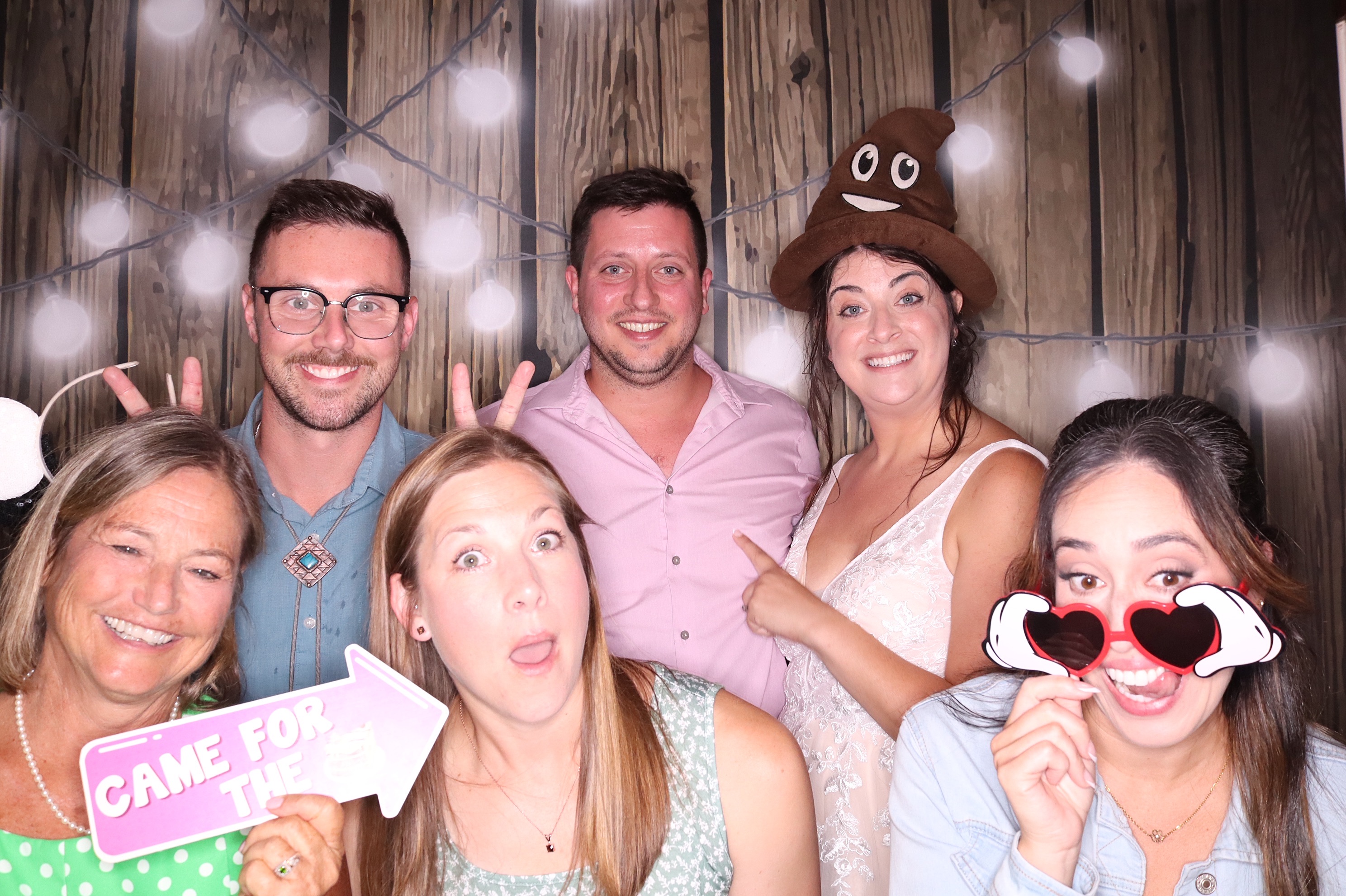 Rebecca and Adam Wedding | View more photos from the event at gallery.photoboothbillings.com/u/PhotoBoothBillings/Rebecca-and-Adam-Wedding